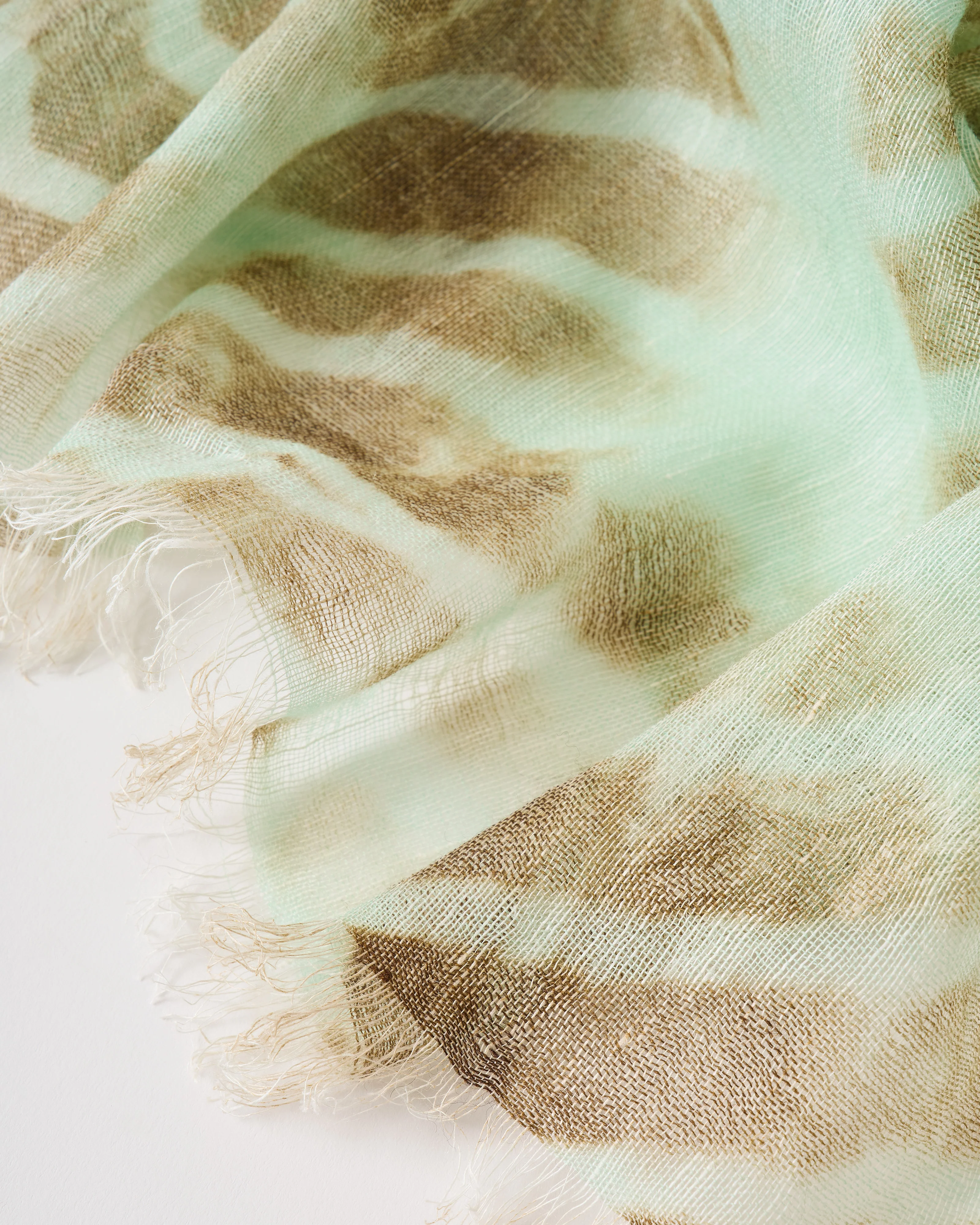 air suprimo linen shibori tie dye scarf - Image 4
