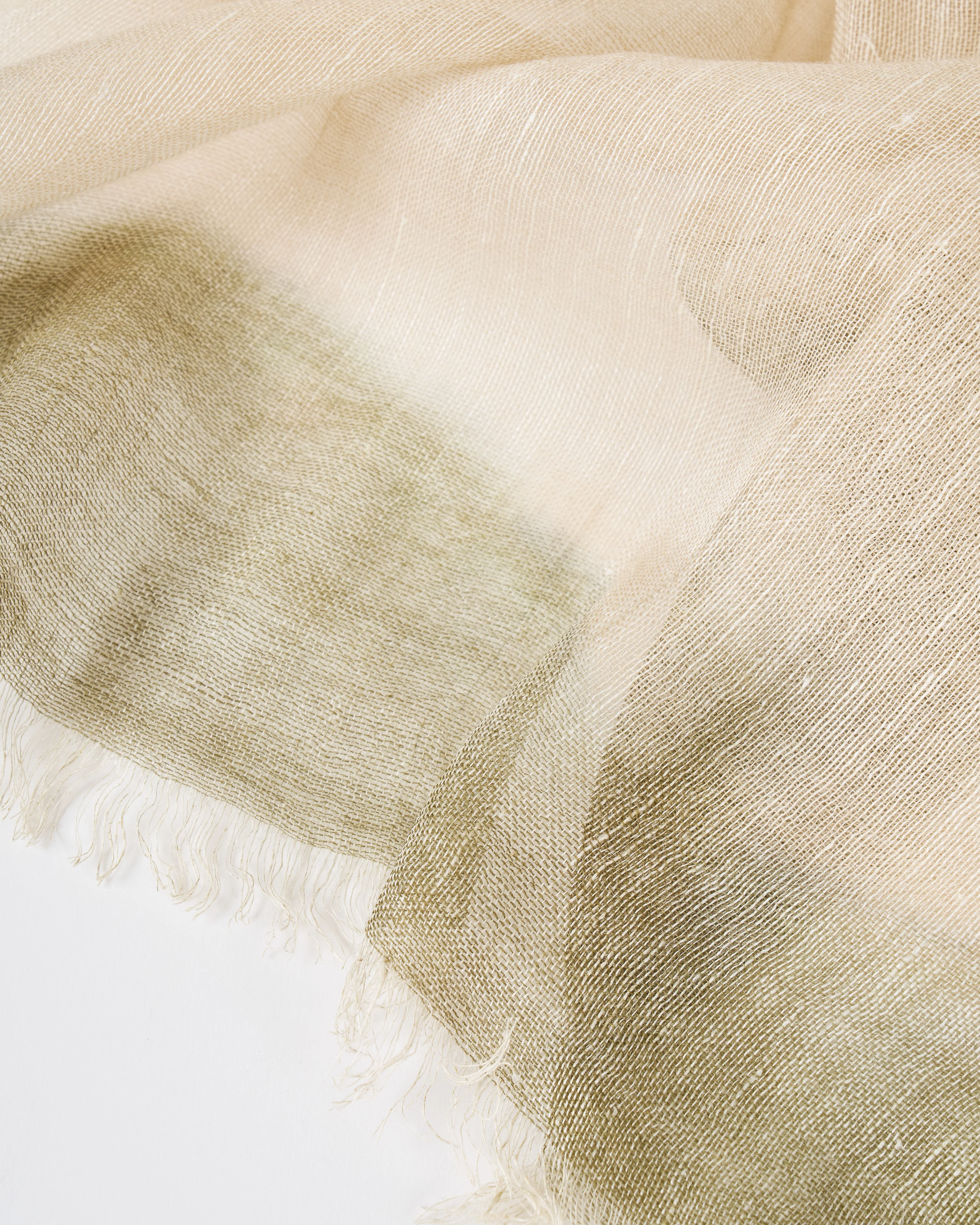 air suprimo linen square w/ border dip dye - Image 4