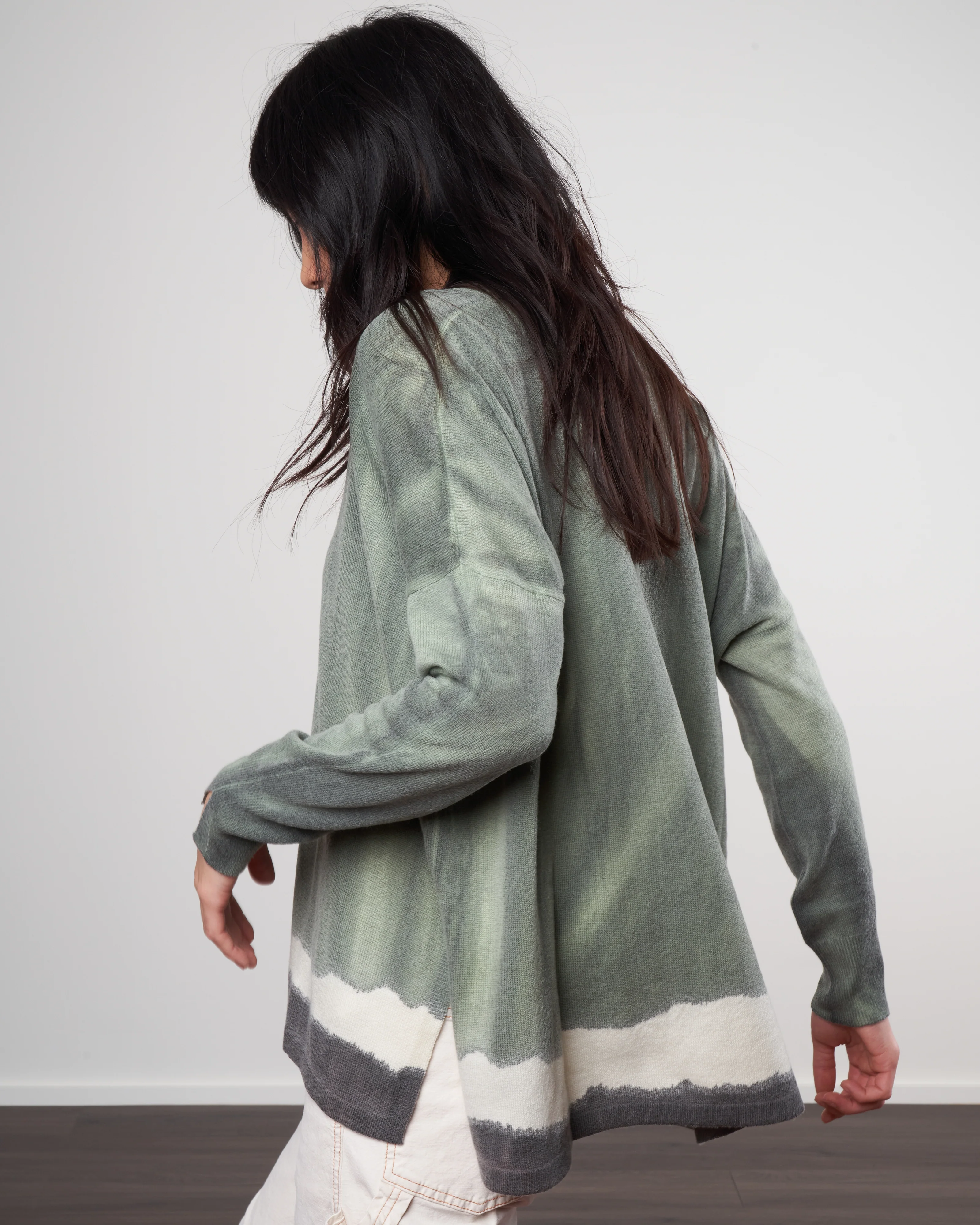 wool/cashmere oversized vneck pullover - olive hedge - Image 3
