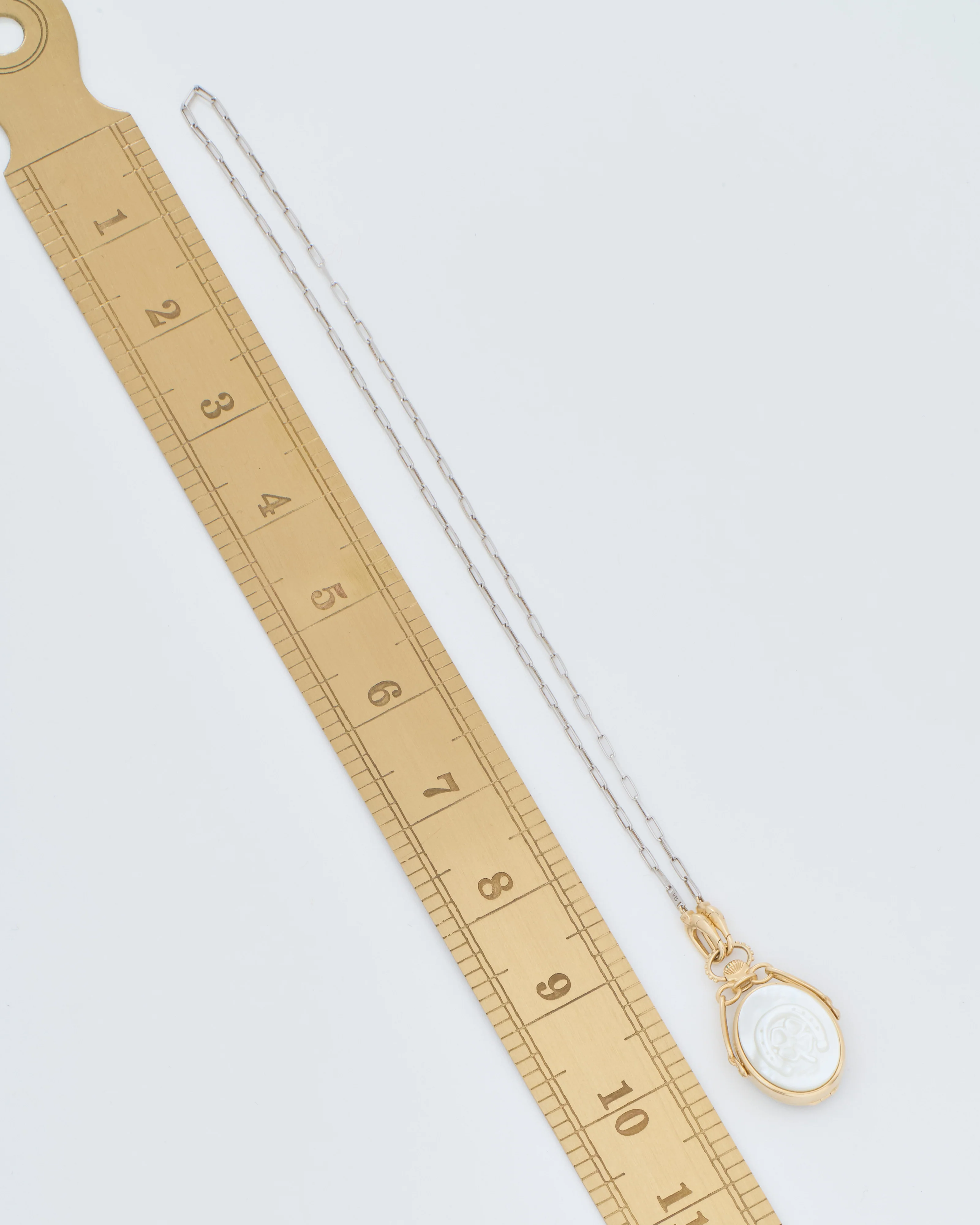 the 24hr vault w/ silver paperclip chain - Image 10