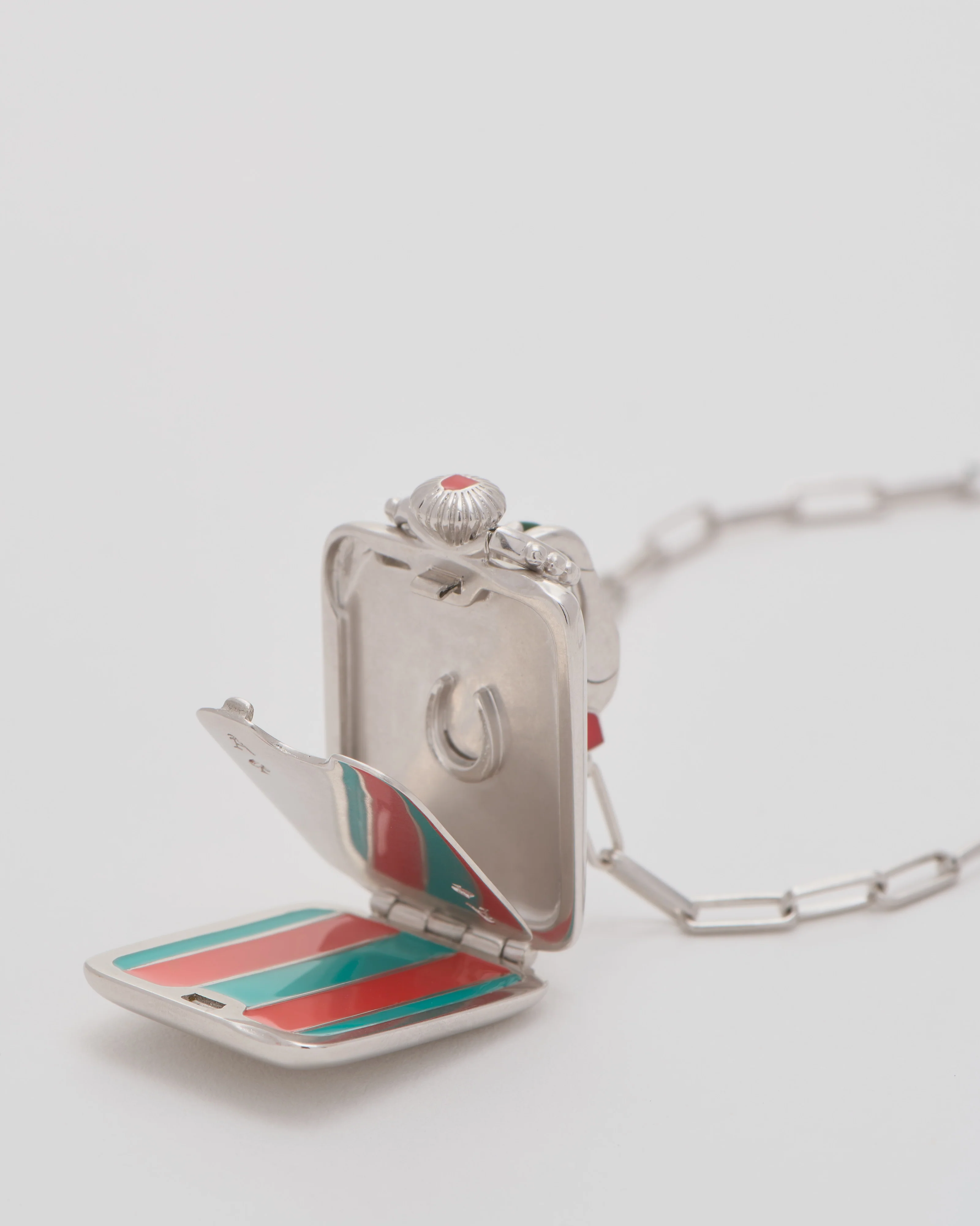 the ace vault (ss) w/ silver paperclip chain - Image 6