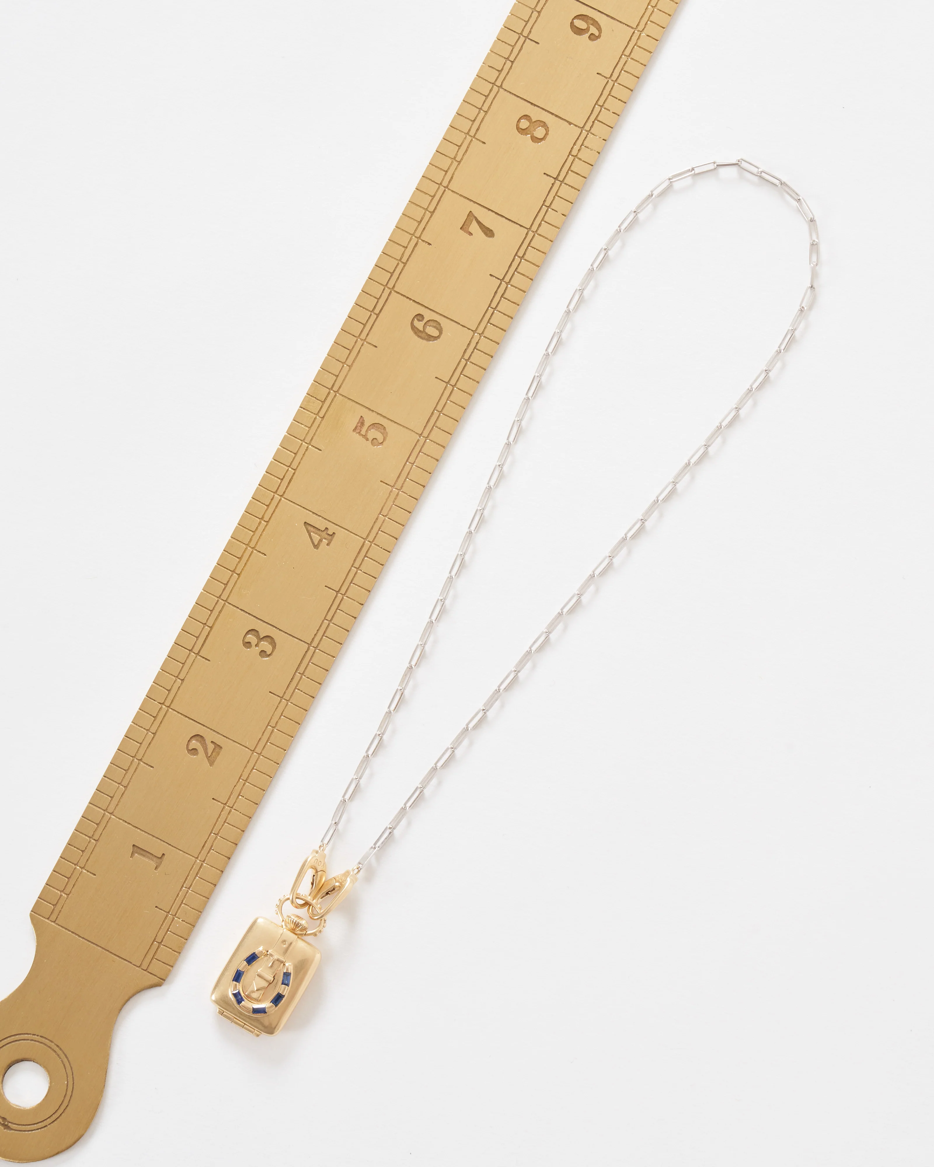 the ace vault w/ silver paperclip chain - Image 7