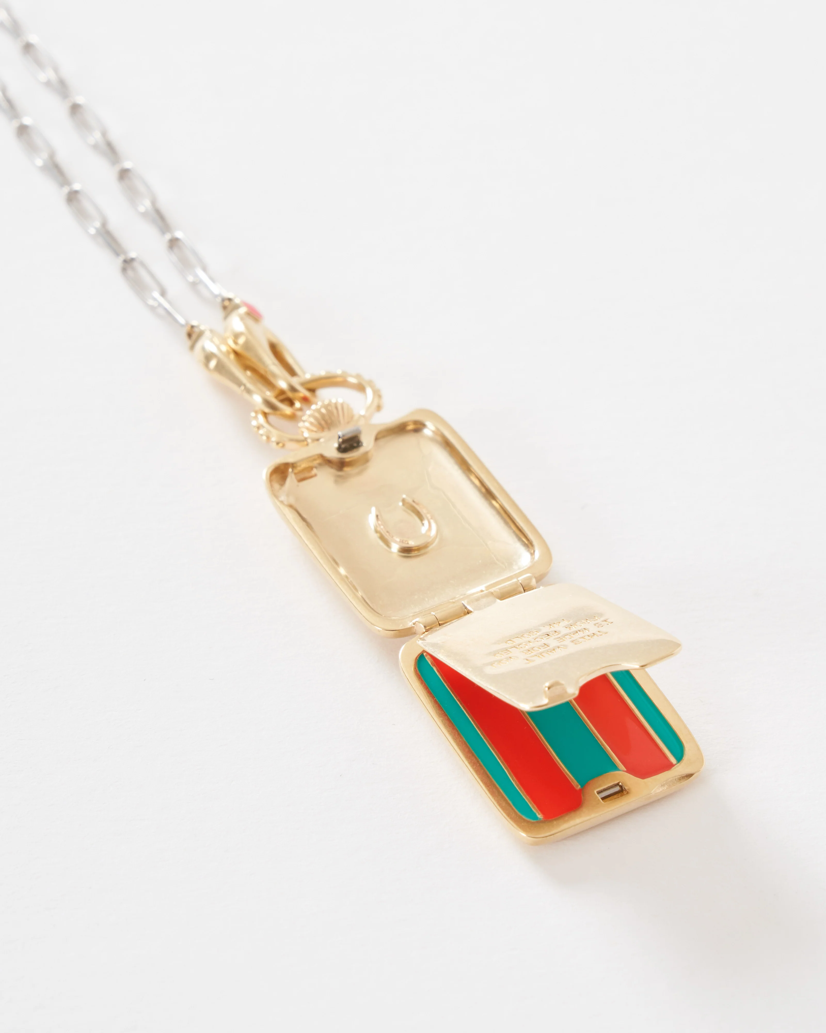 the ace vault w/ silver paperclip chain - Image 4