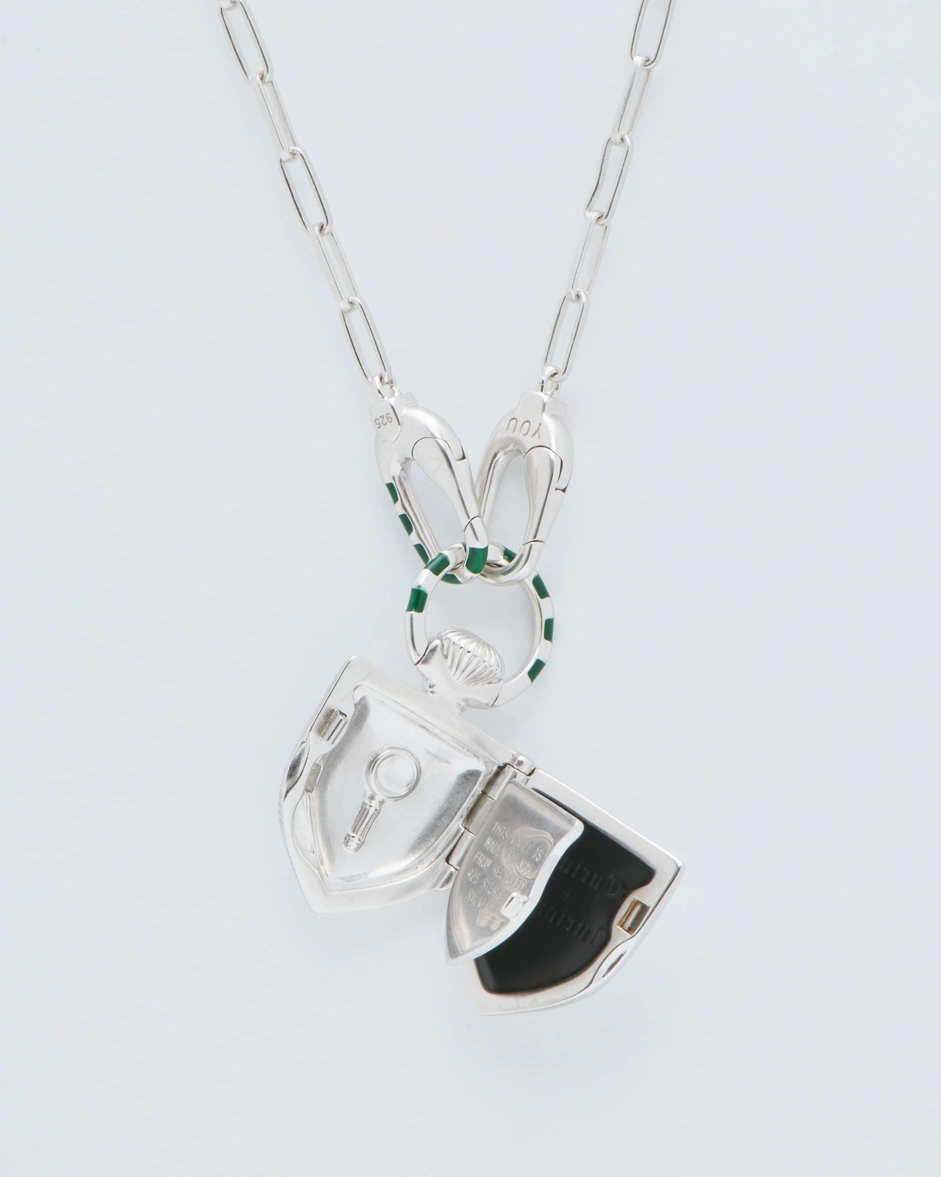 the curiouser vault (ss) w/ silver paperclip chain - Image 4