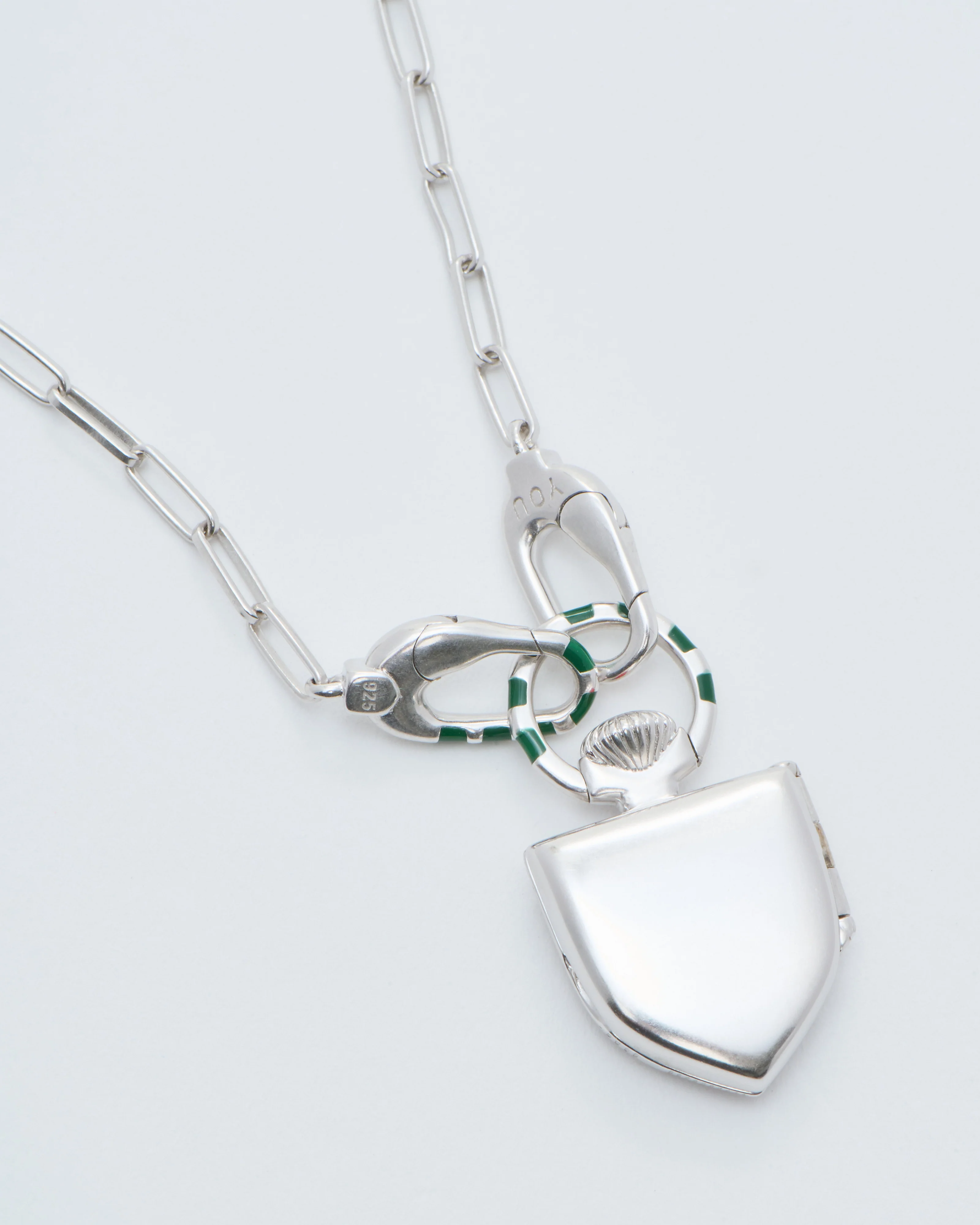 the curiouser vault (ss) w/ silver paperclip chain - Image 5