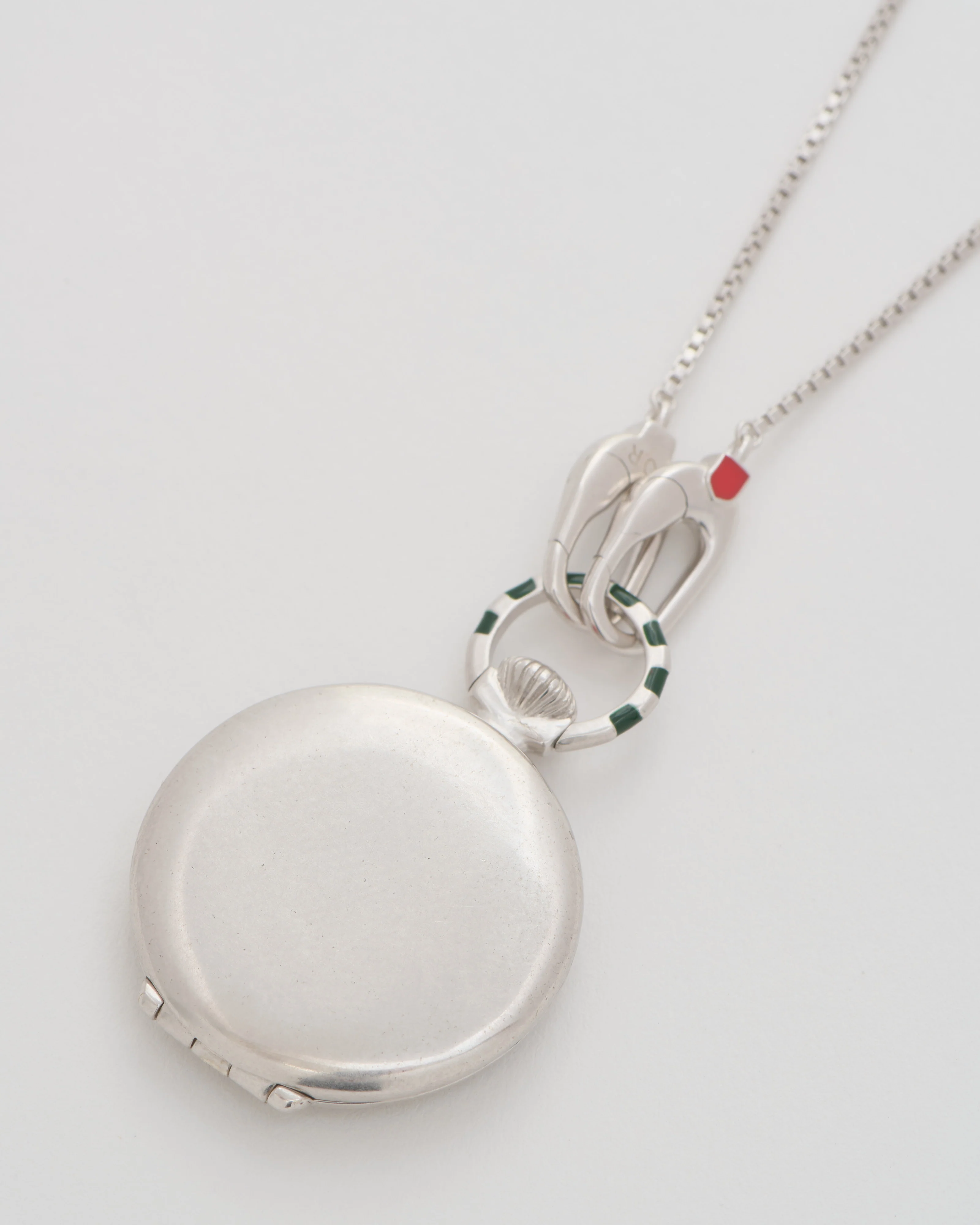 the endeavor vault (ss) w/ silver box lite chain - Image 4