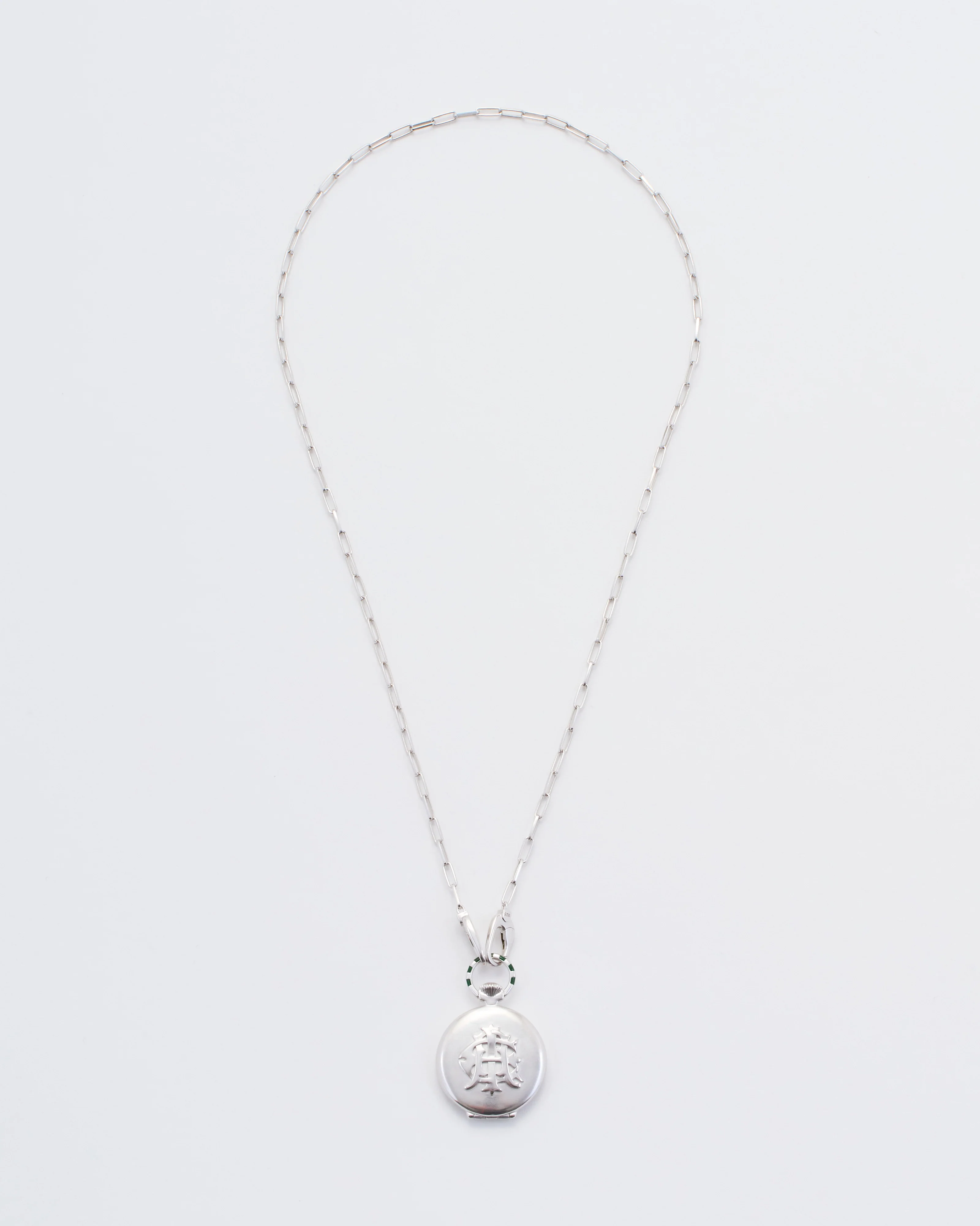 the endeavor vault (ss) w/ silver paperclip chain - Image 3