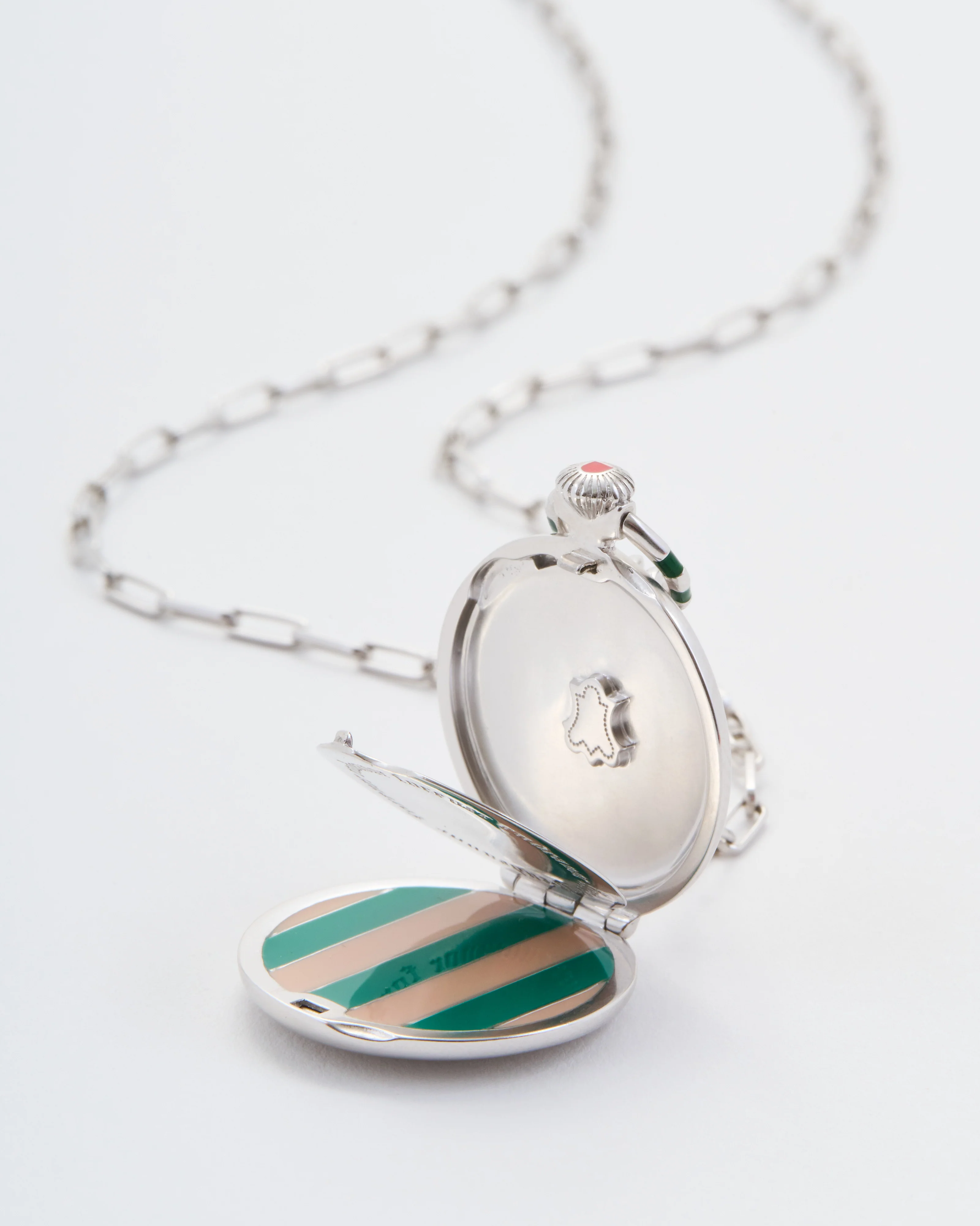 the endeavor vault (ss) w/ silver paperclip chain - Image 5