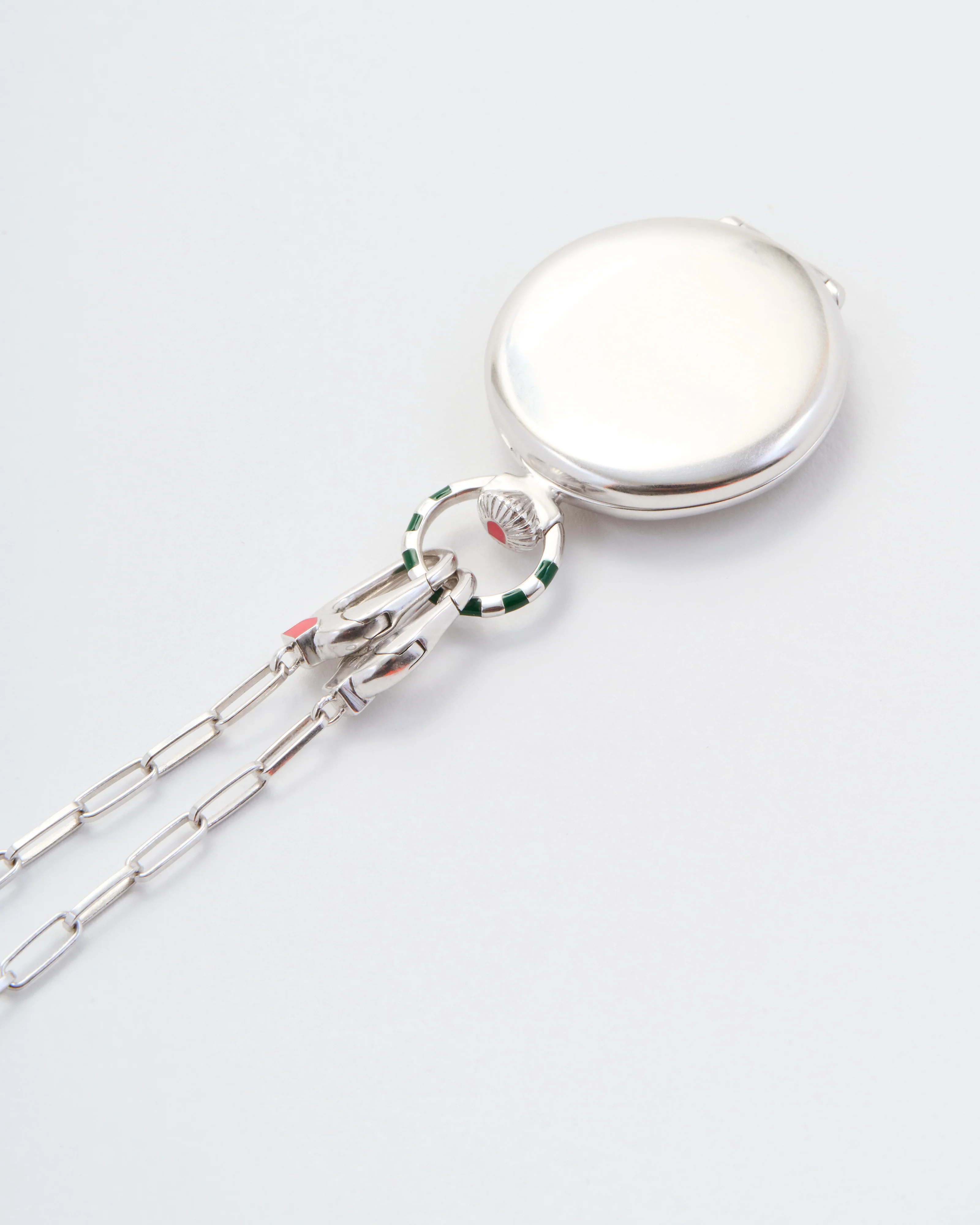 the endeavor vault (ss) w/ silver paperclip chain - Image 8