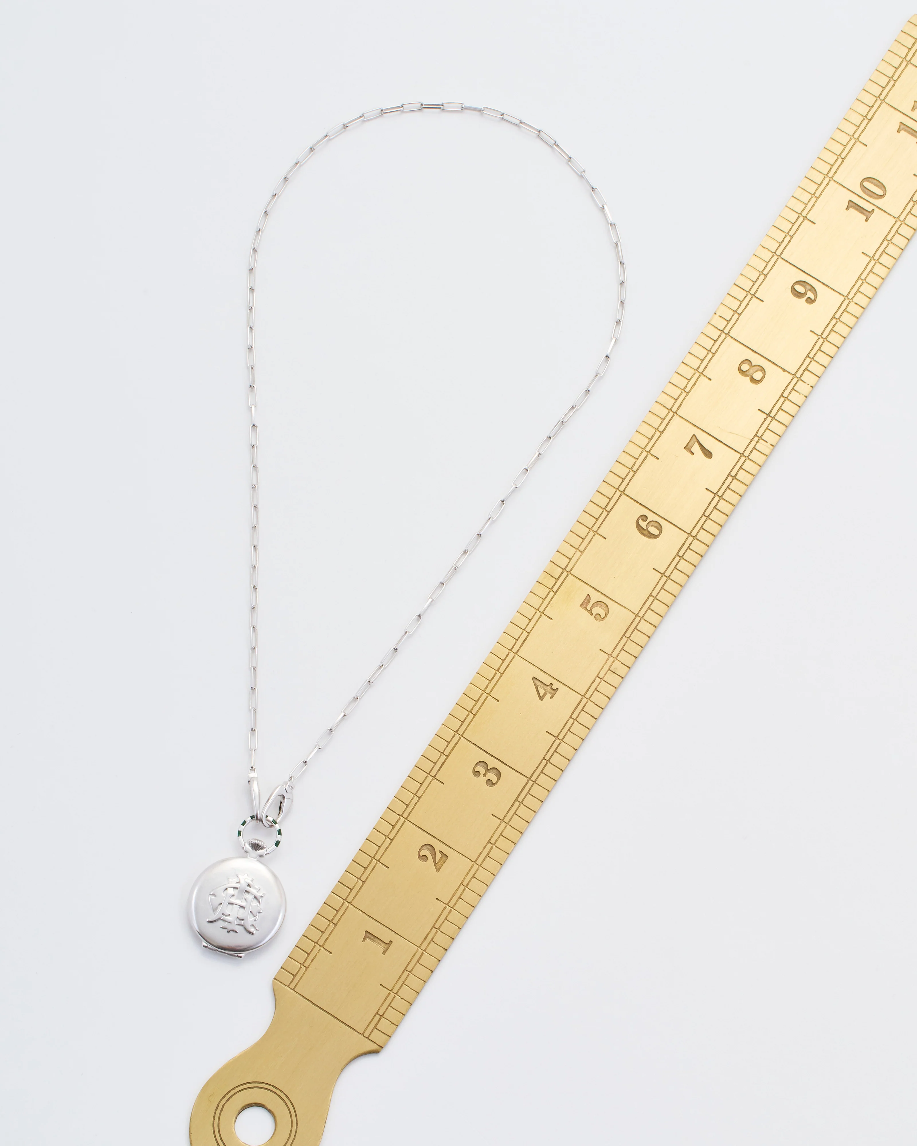 the endeavor vault (ss) w/ silver paperclip chain - Image 9