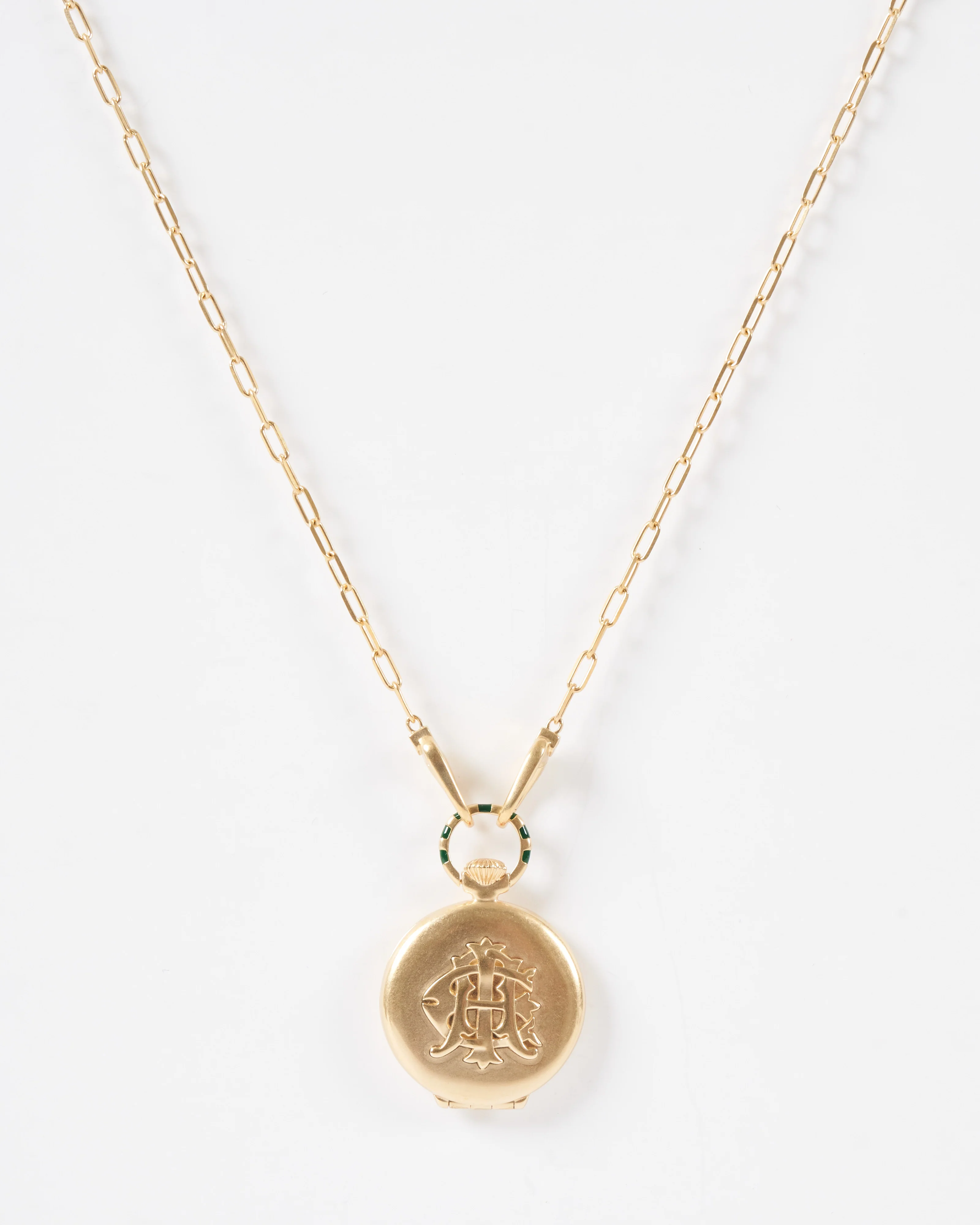 the endeavor vault w/ 14k paperclip chain