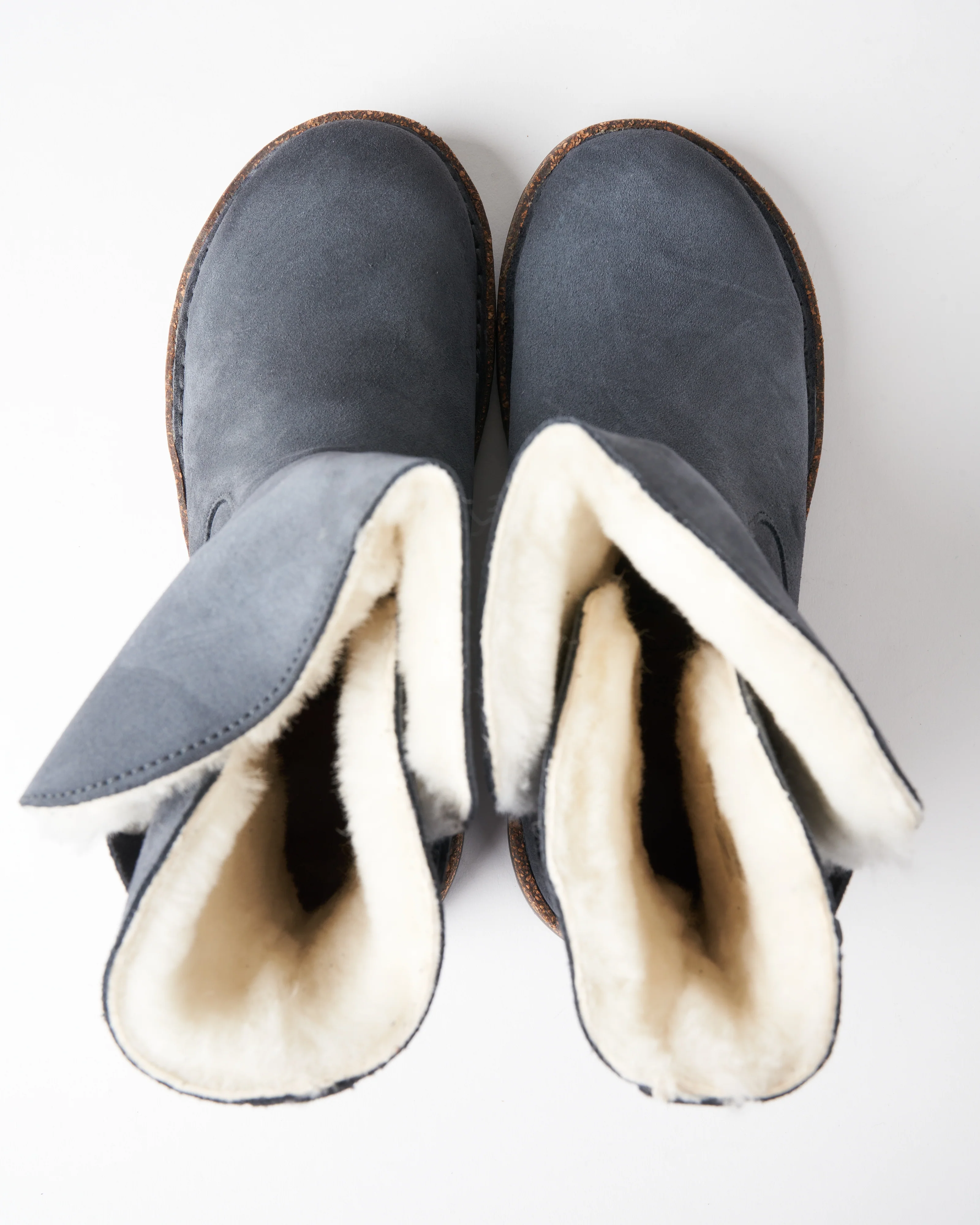 uppsala shearling boot - graphite suede/natural shearling - Image 3