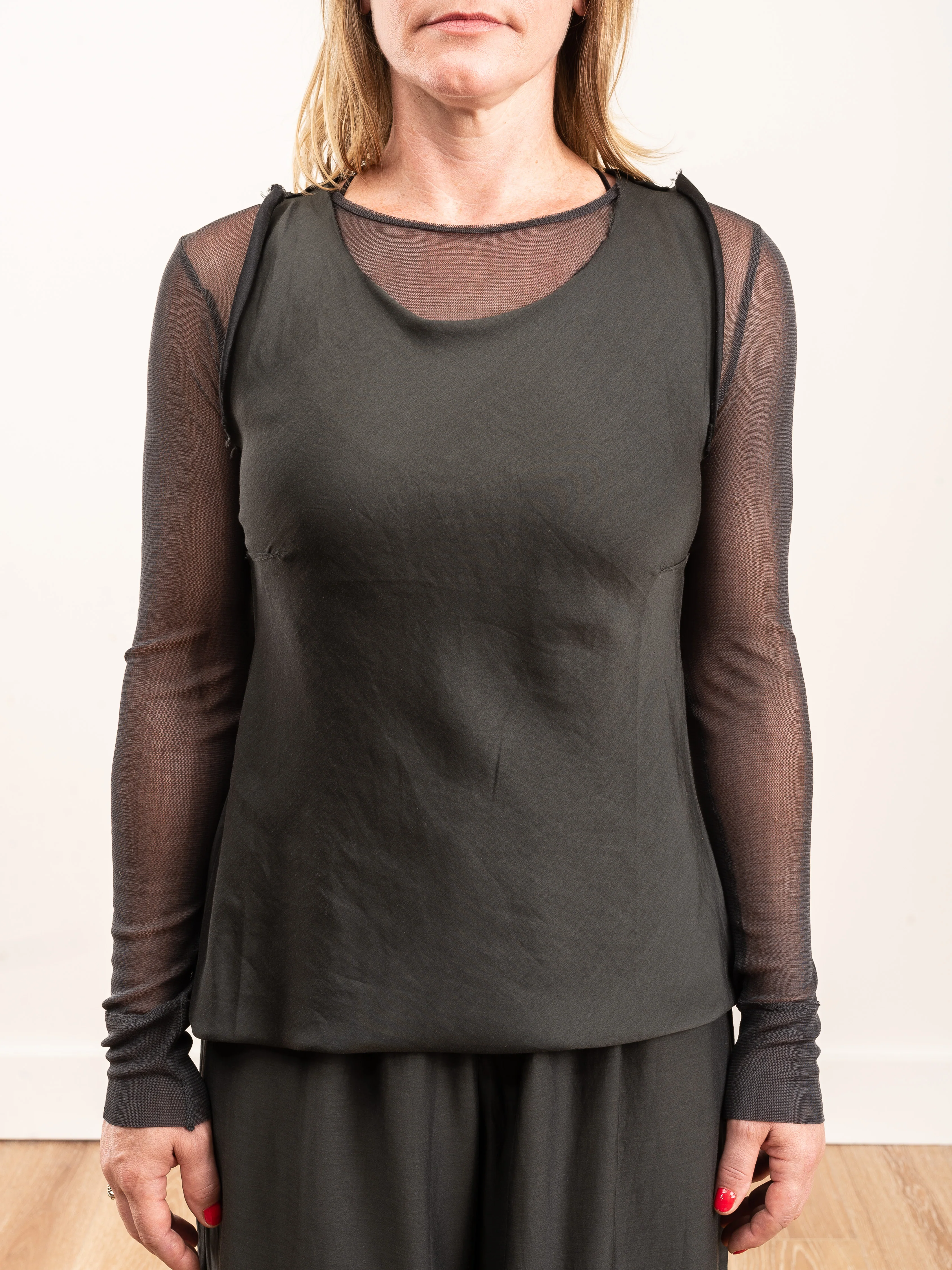 cut tee - charcoal - Image 4