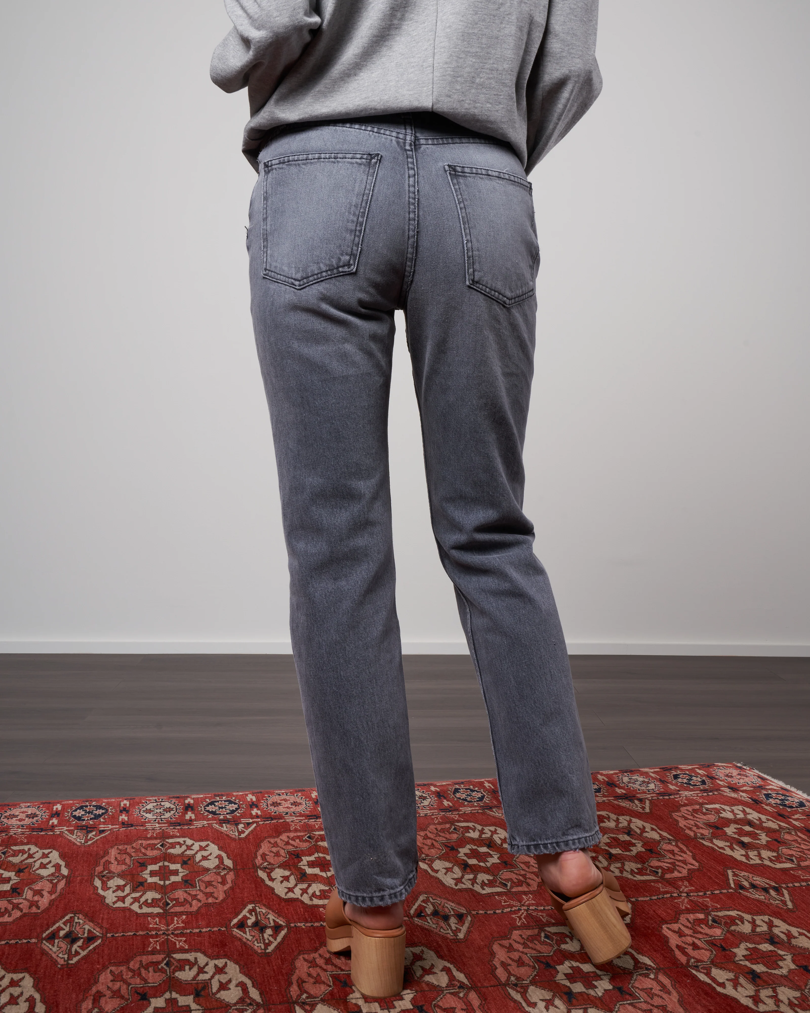 arts jean mid rise straight - tracing grey - Image 4