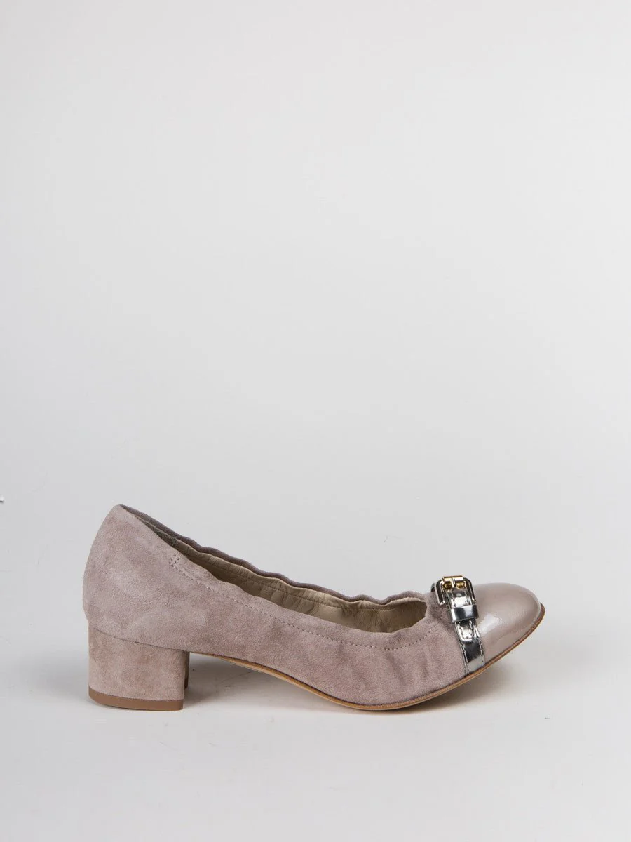 buckle low heel