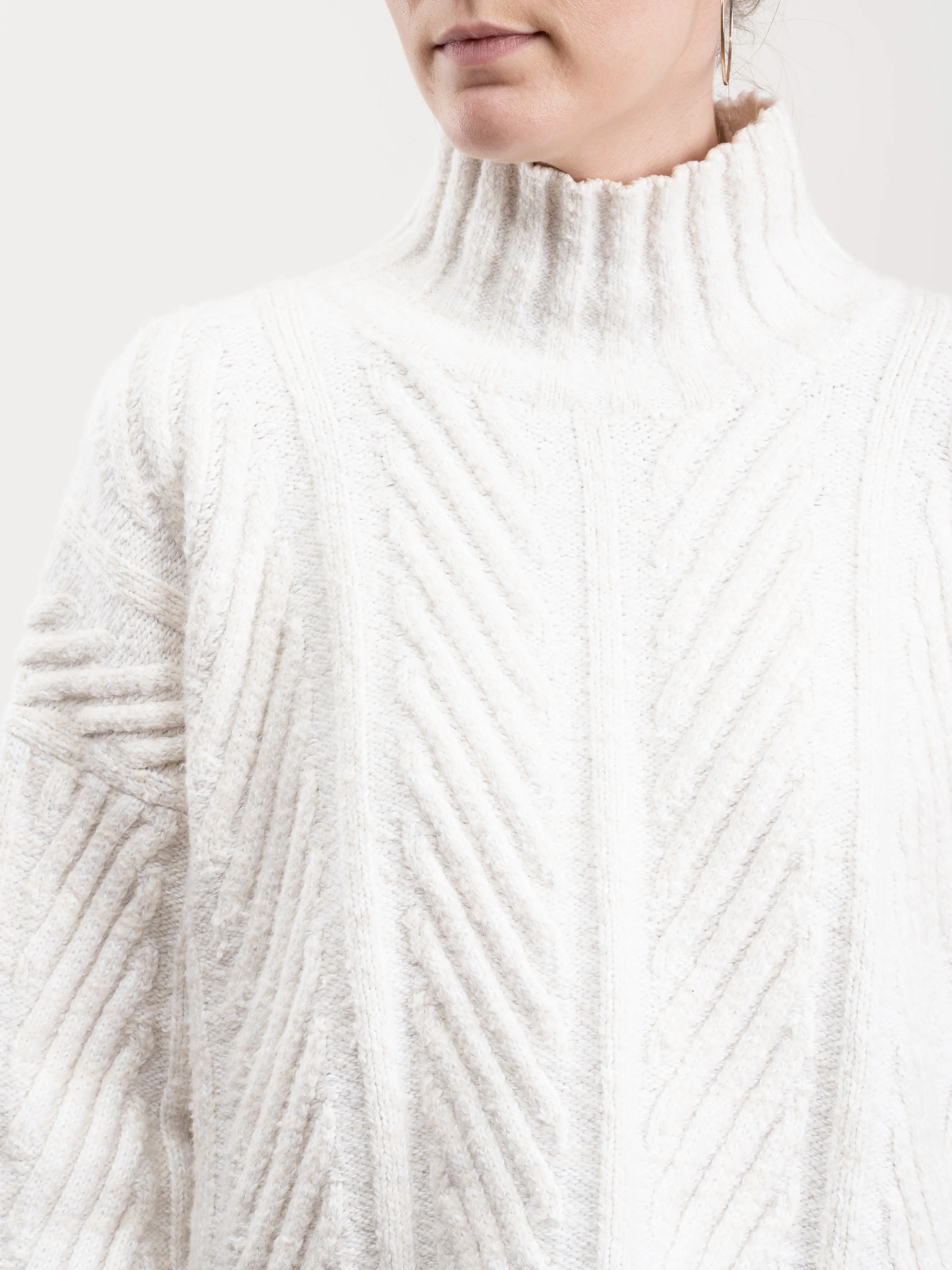 amara sweater - Image 4