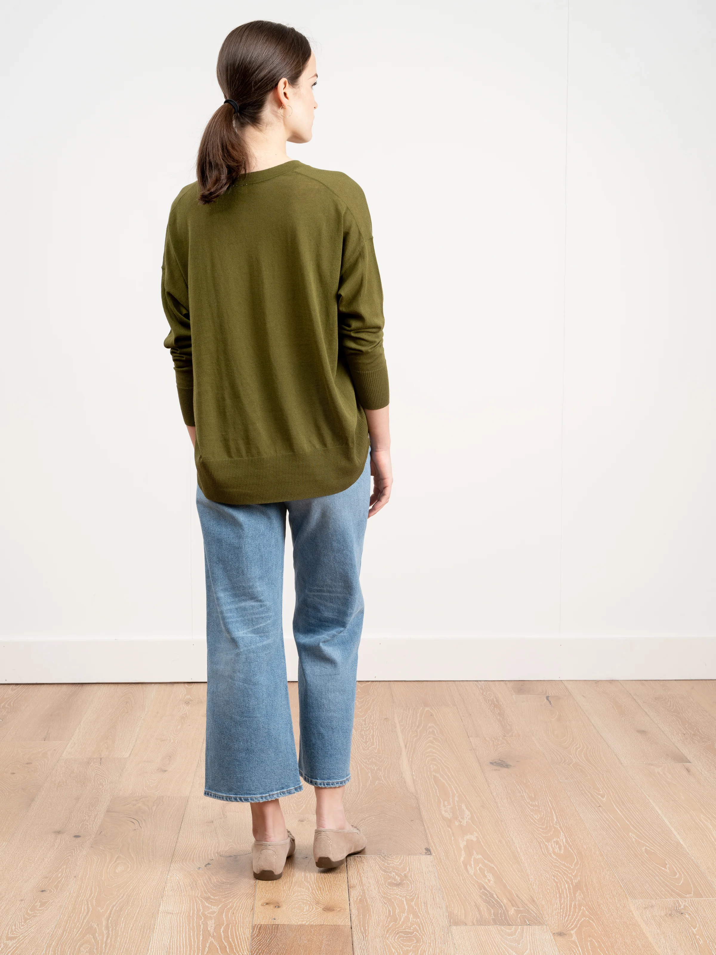 basic v-neck sweater - khaki - Image 3