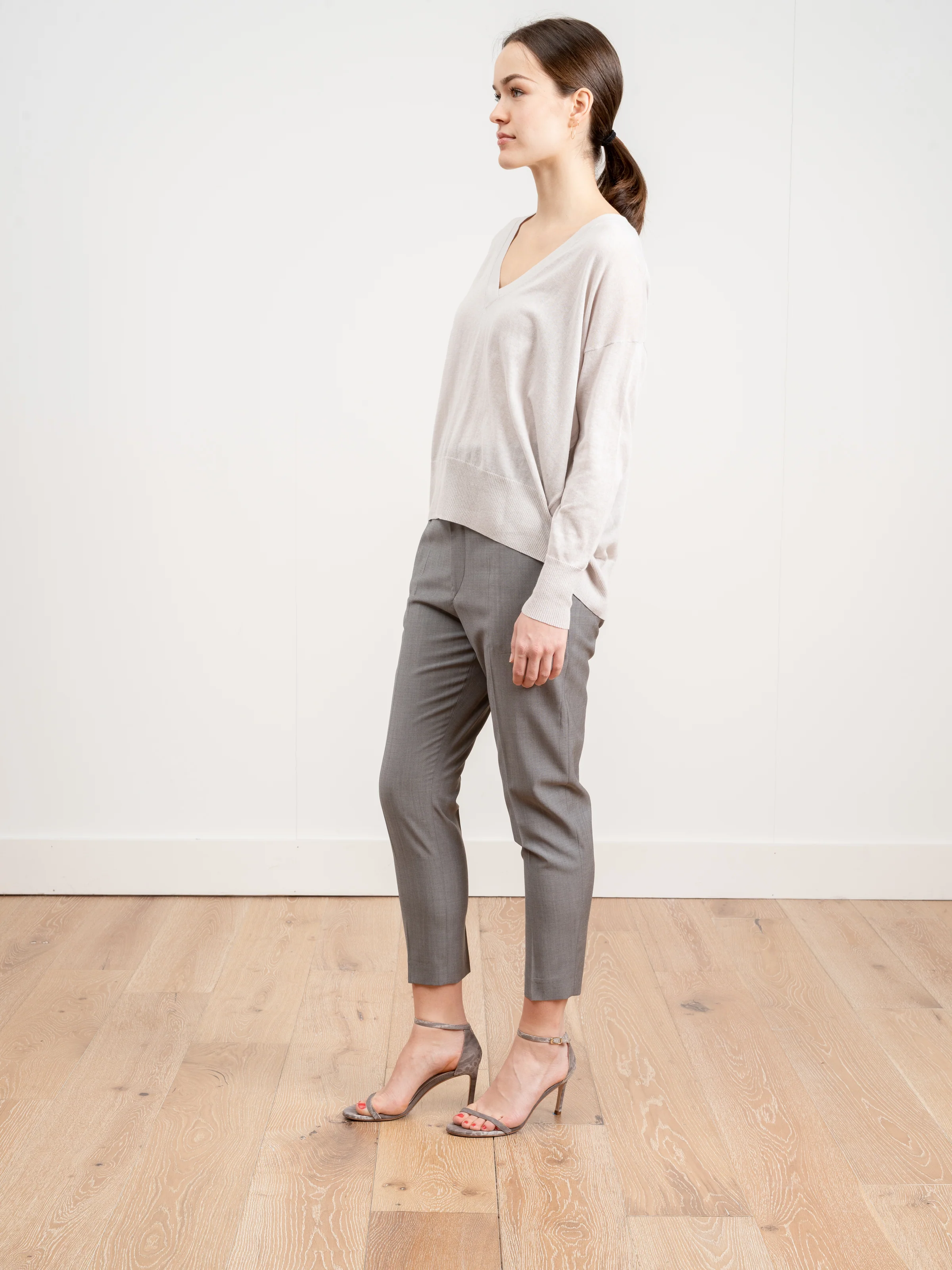 basic v-neck sweater - light grey - Image 2