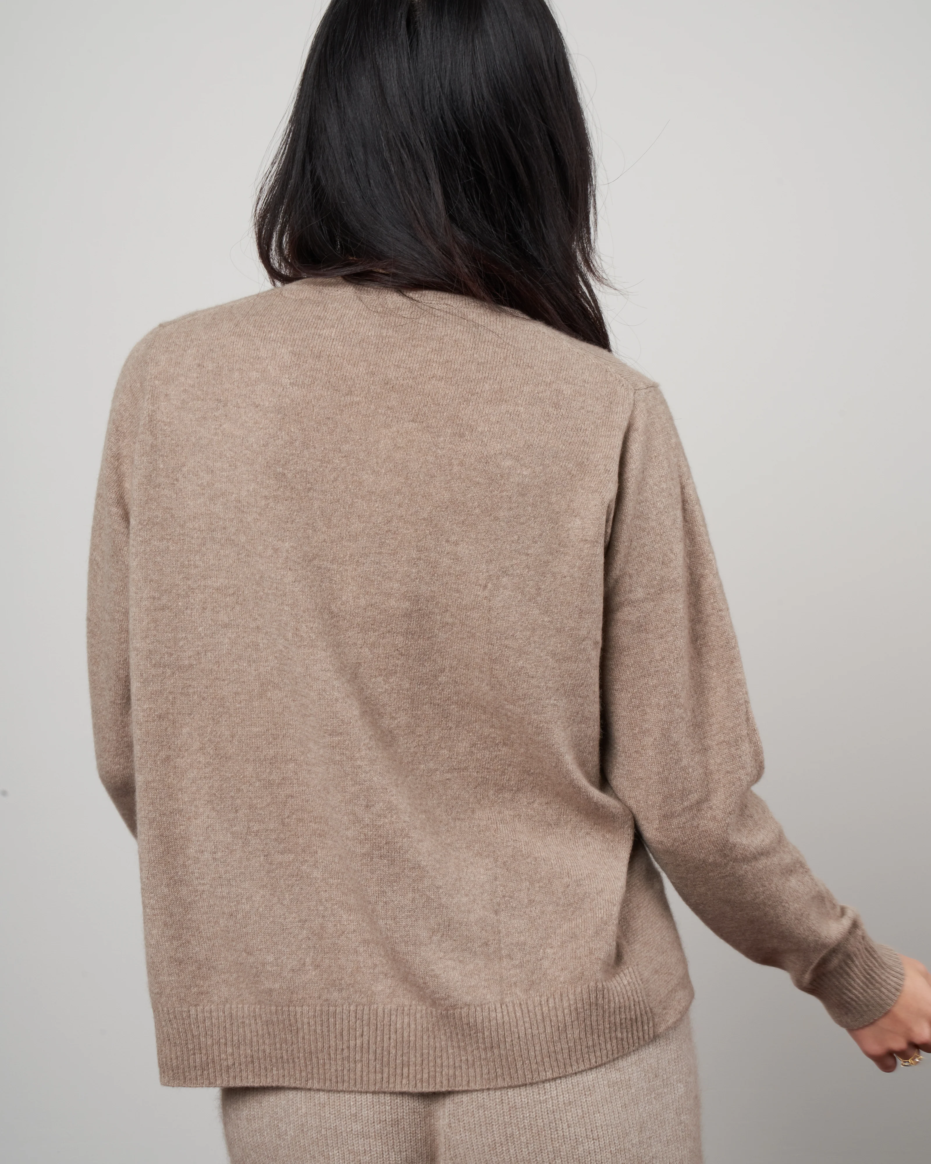 cashmere simple crew neck sweater - beige - Image 3
