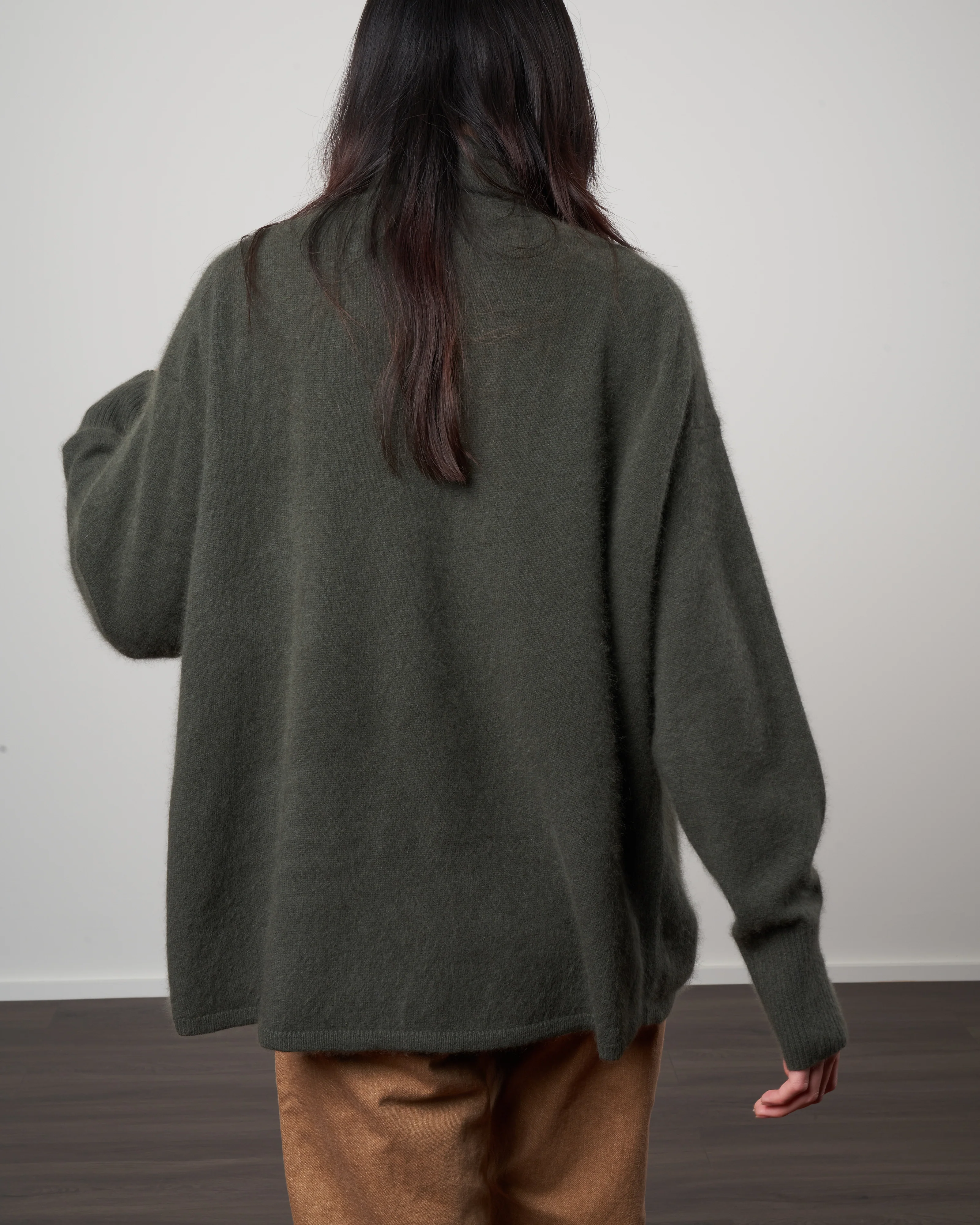 cashmere simple turtleneck sweater - khaki - Image 4