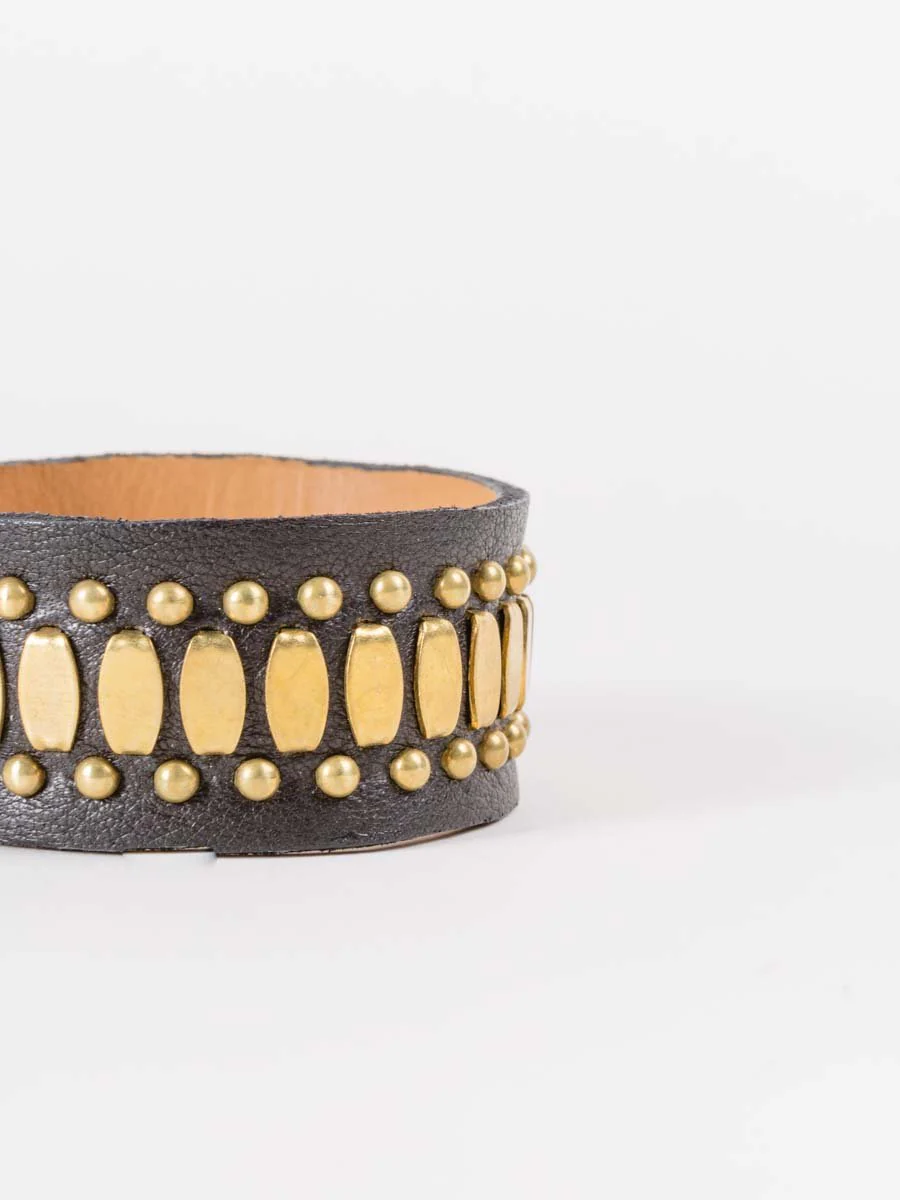 concha cuff - black aniline - Image 2