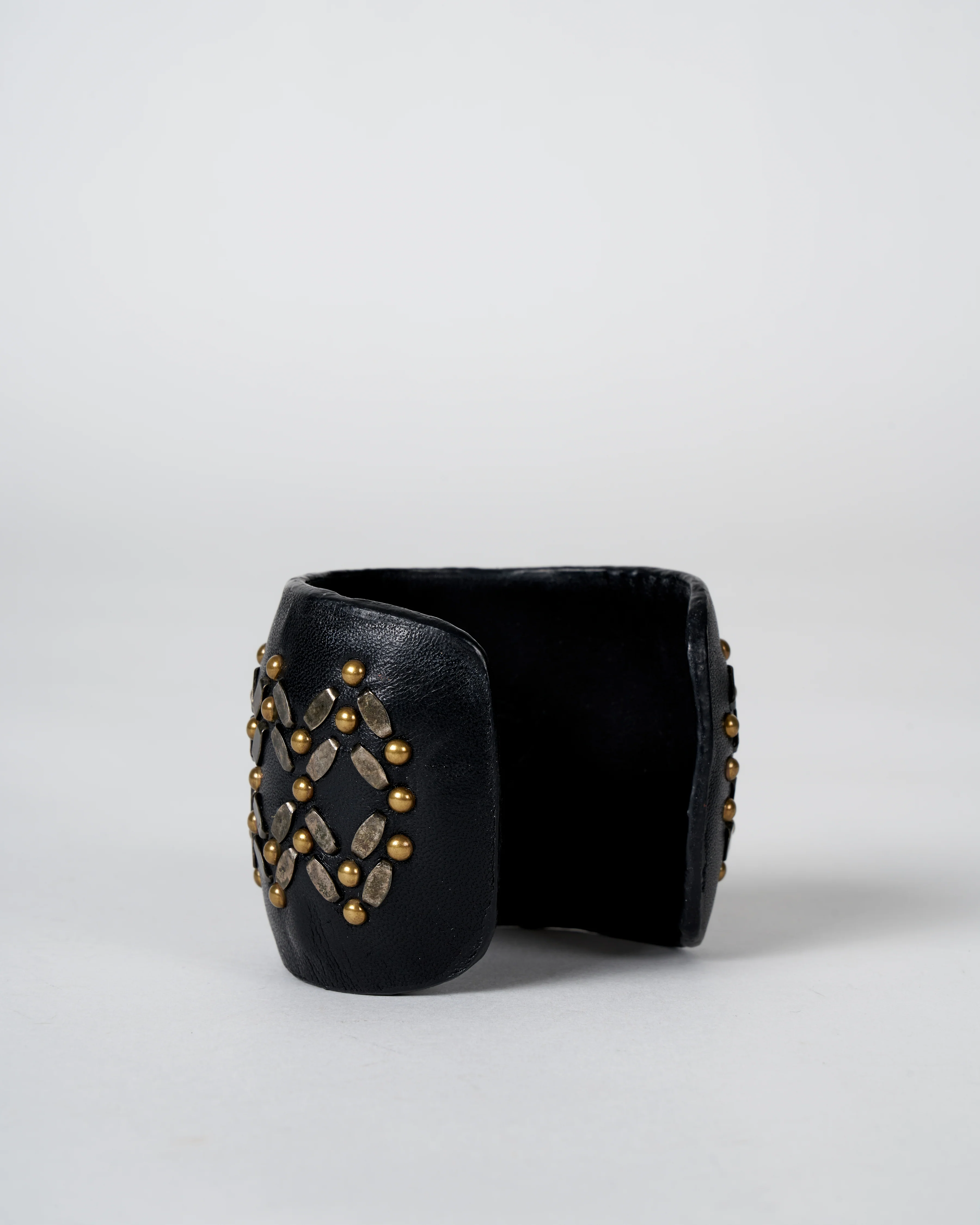 suella bangle bracelet - black - Image 3