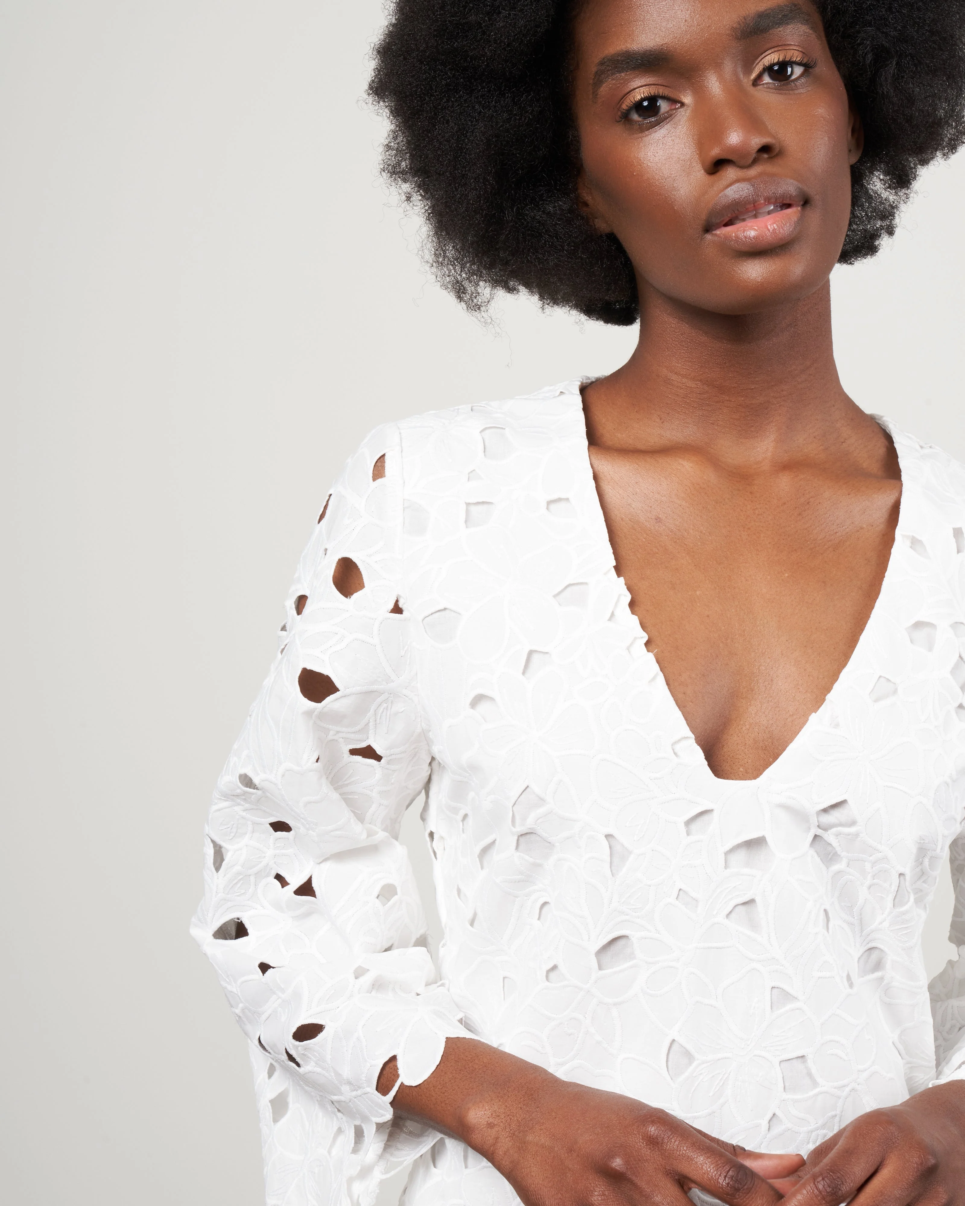 annabelle dress - scalloped floral eyelet white - Image 4