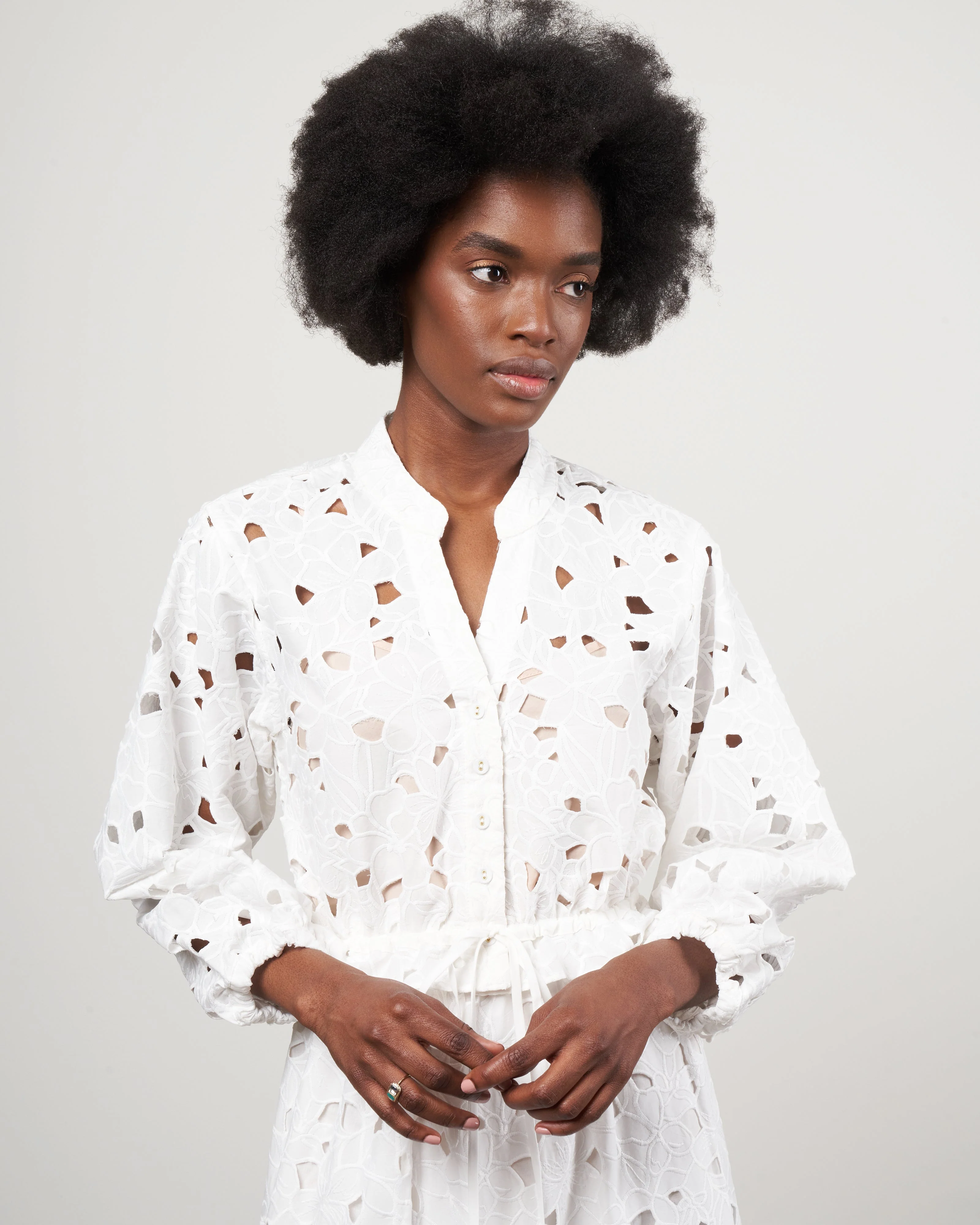 perrin top - scalloped floral eyelet white - Image 2
