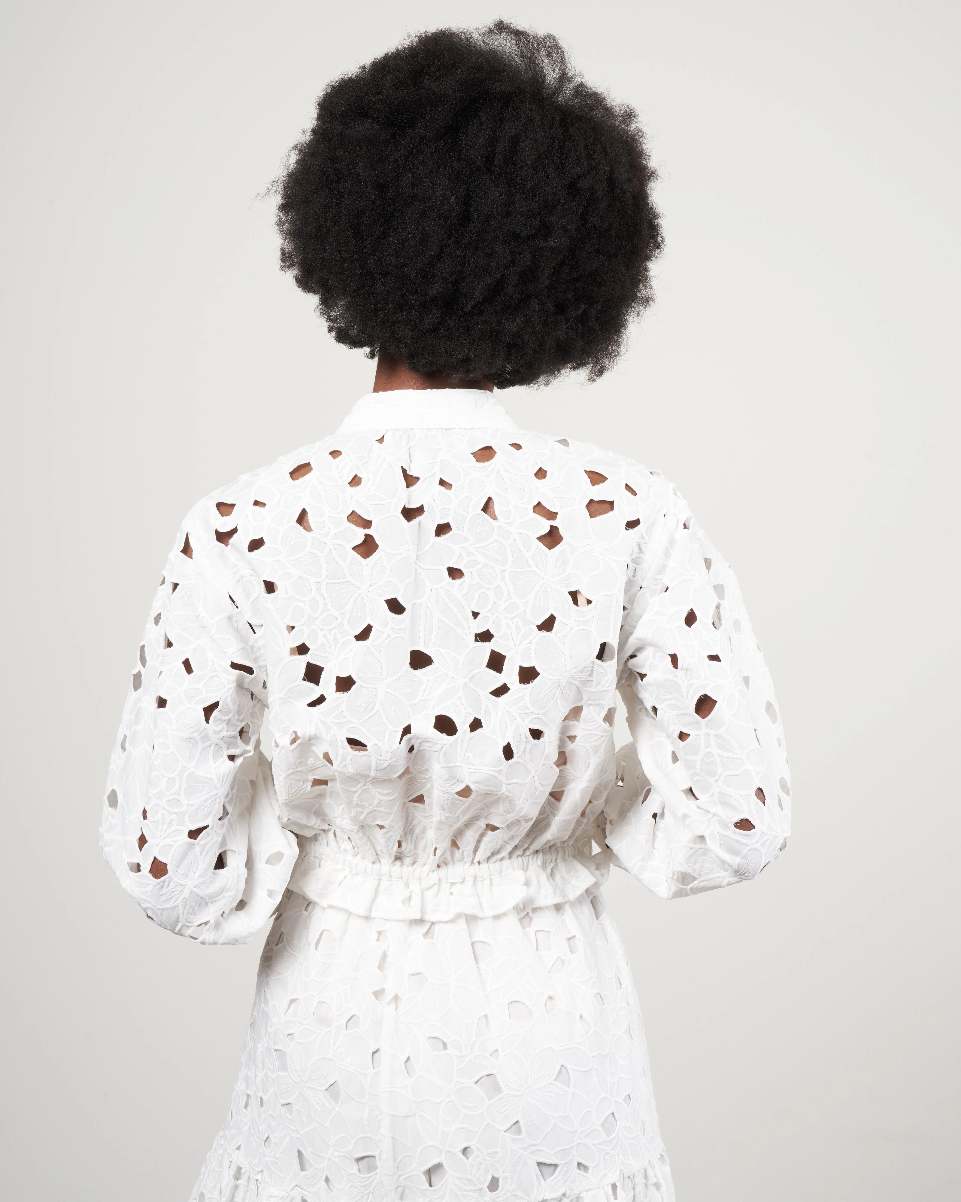 perrin top - scalloped floral eyelet white - Image 4