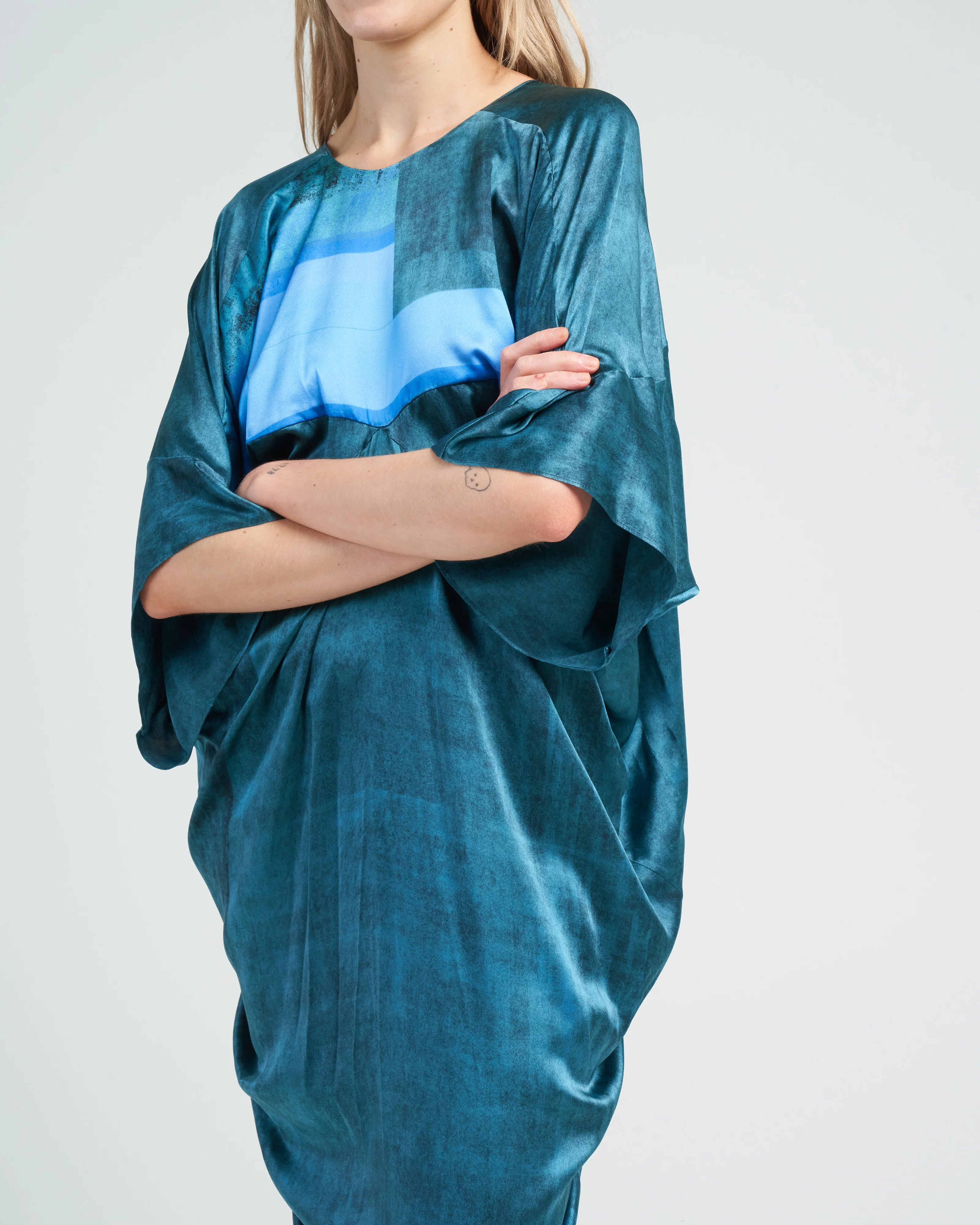 roma dress - glacier - Image 4