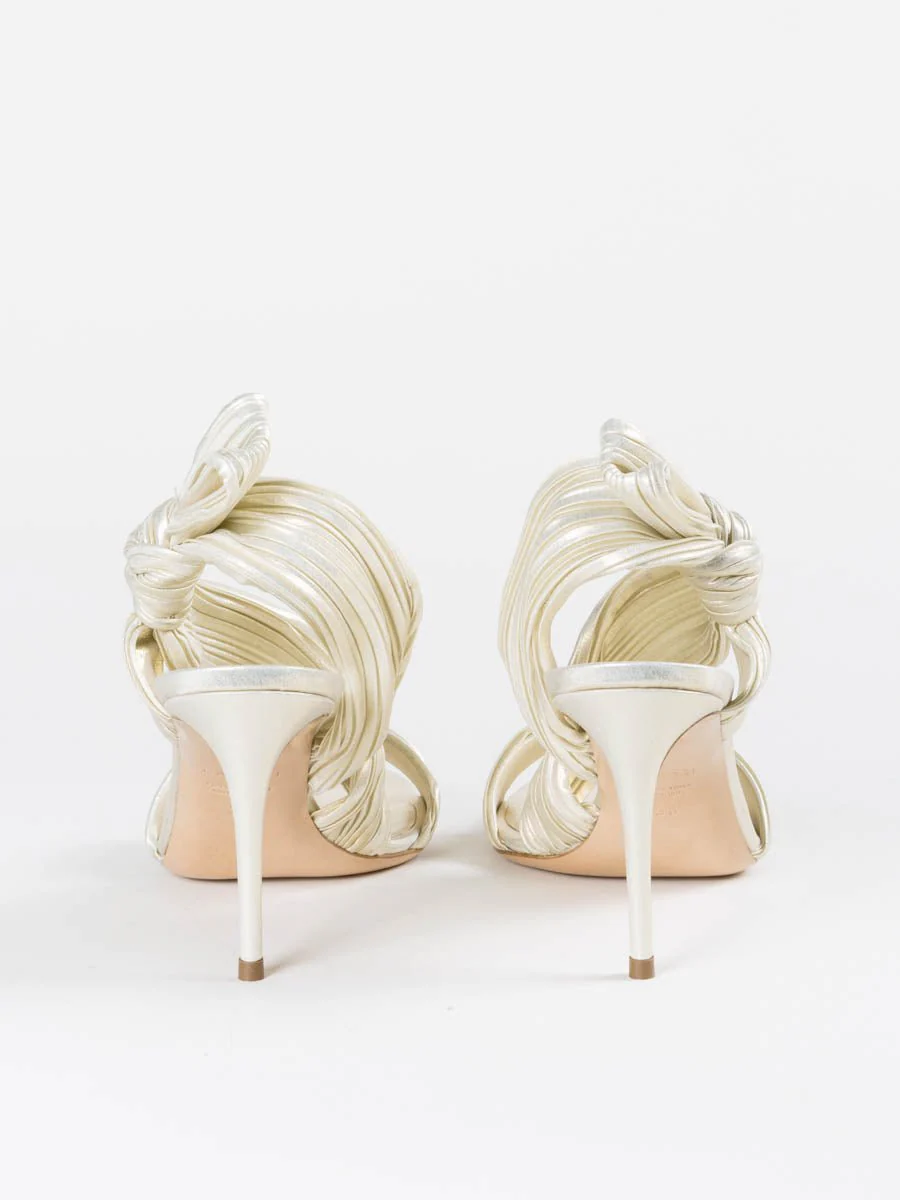 marisa heel - Image 4