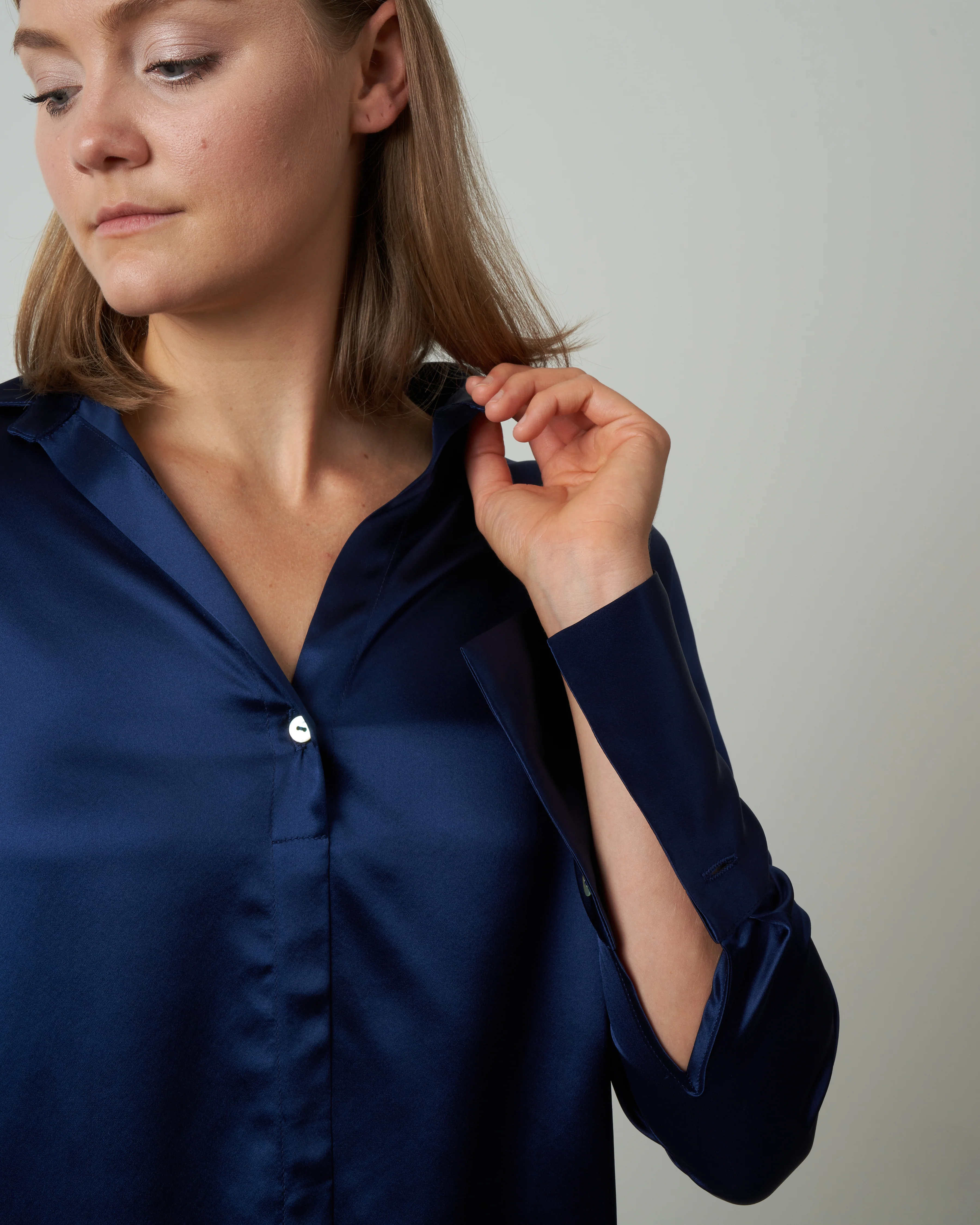 daria blouse - navy - Image 5