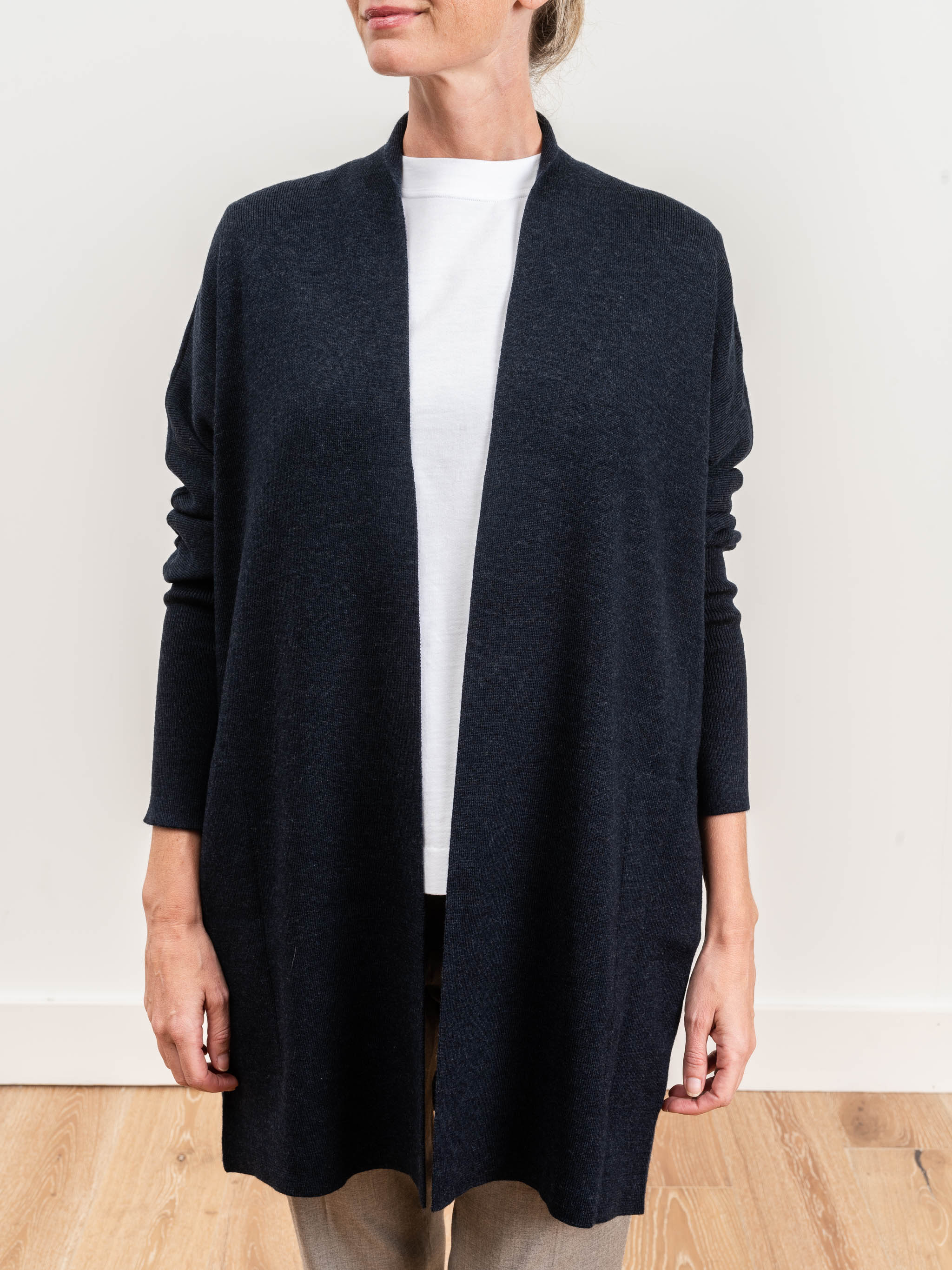 demi shawl cardi - ink - Image 4