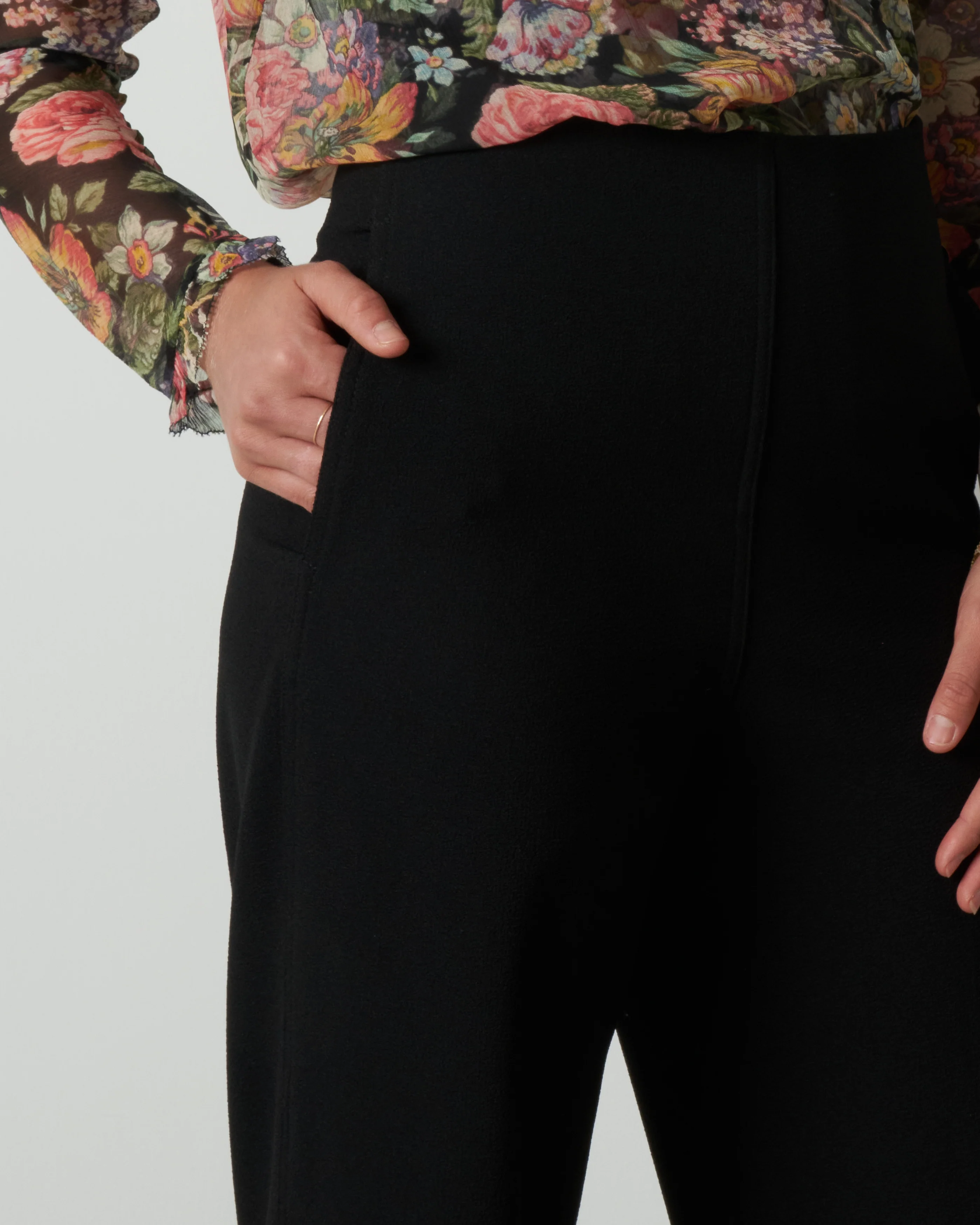 high waist crepe pant - black - Image 4