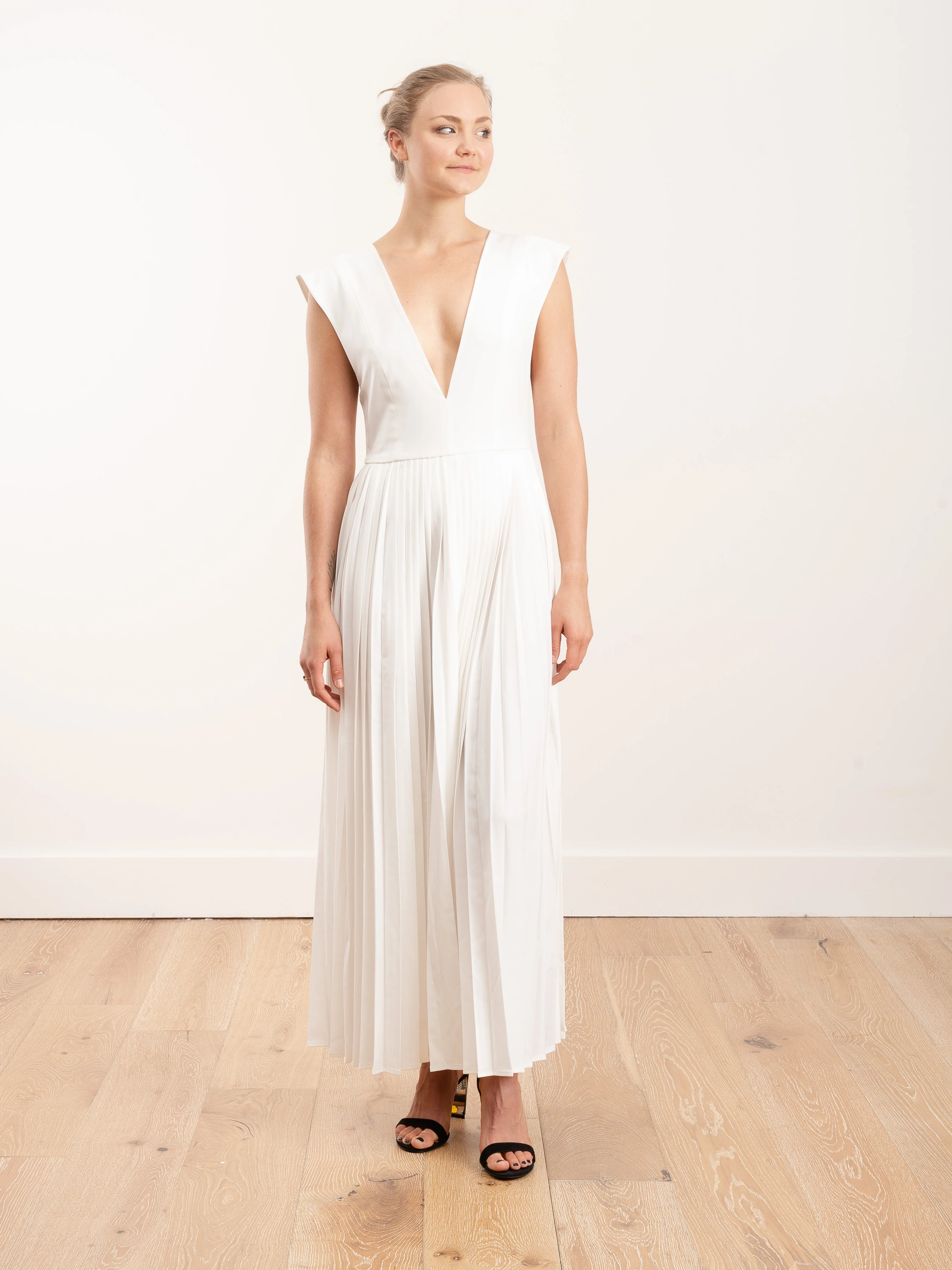 pleasted long dress deep vee - Image 2