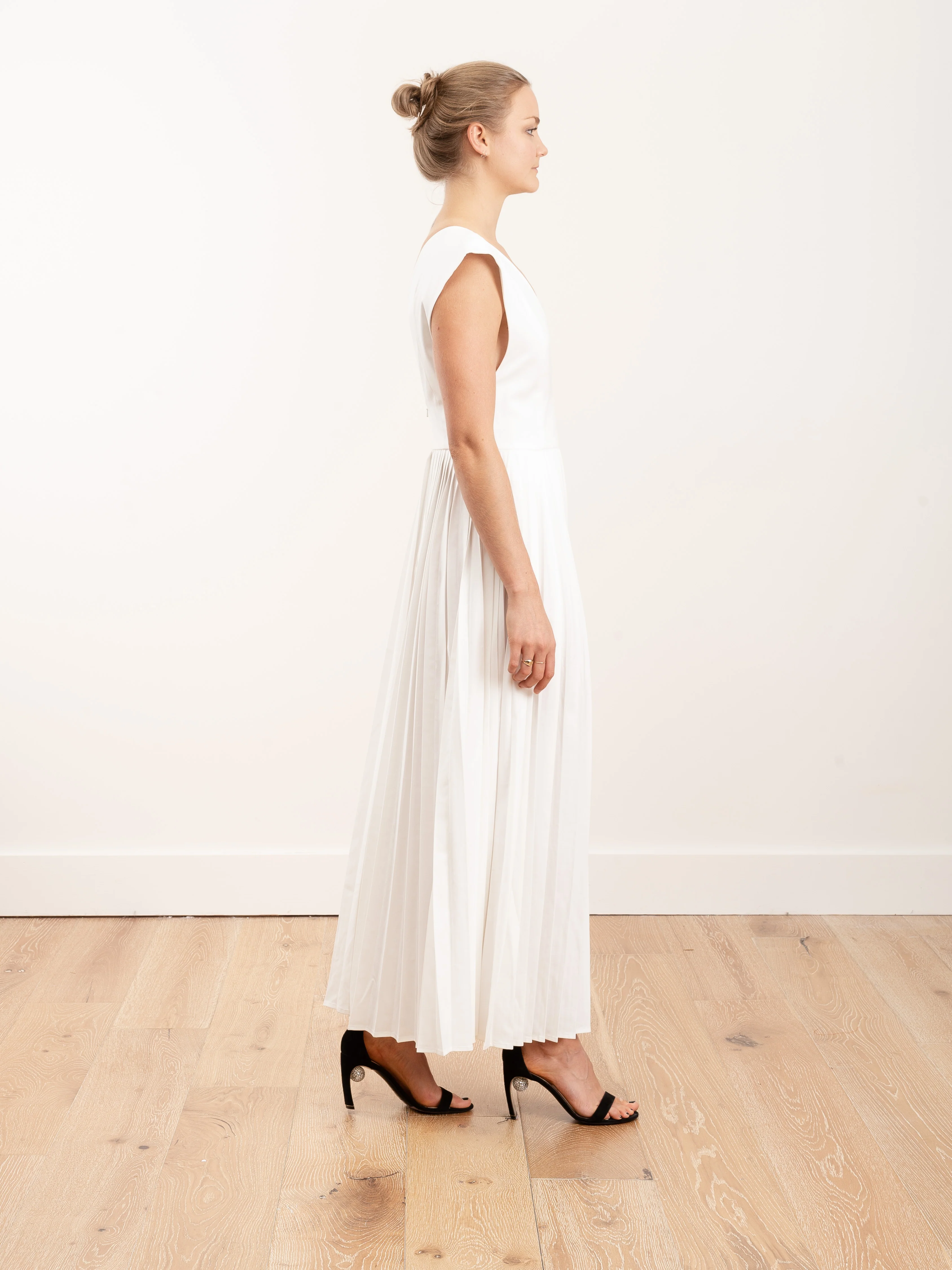 pleasted long dress deep vee - Image 3