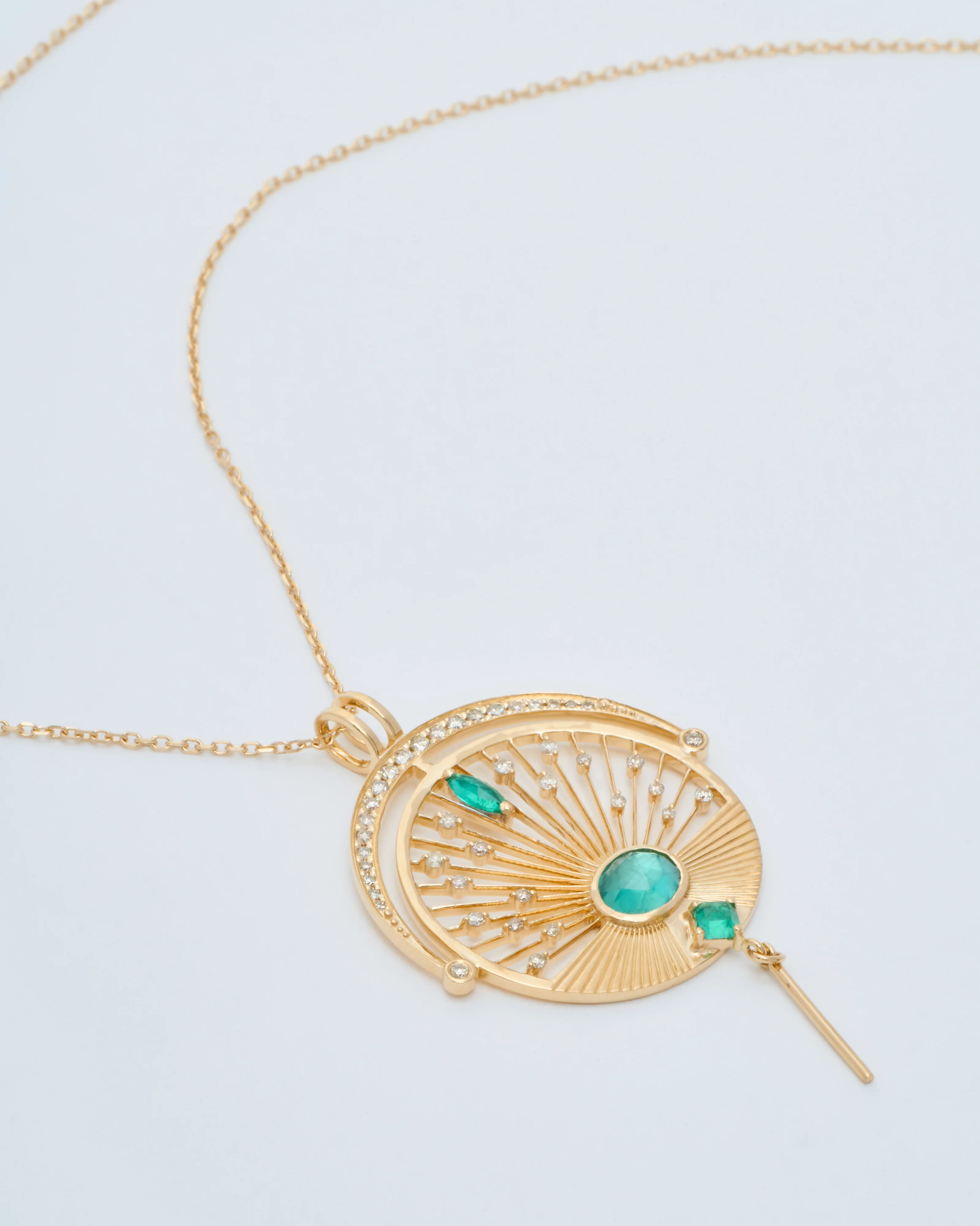 emerald and diamonds sunrise necklace - Image 3