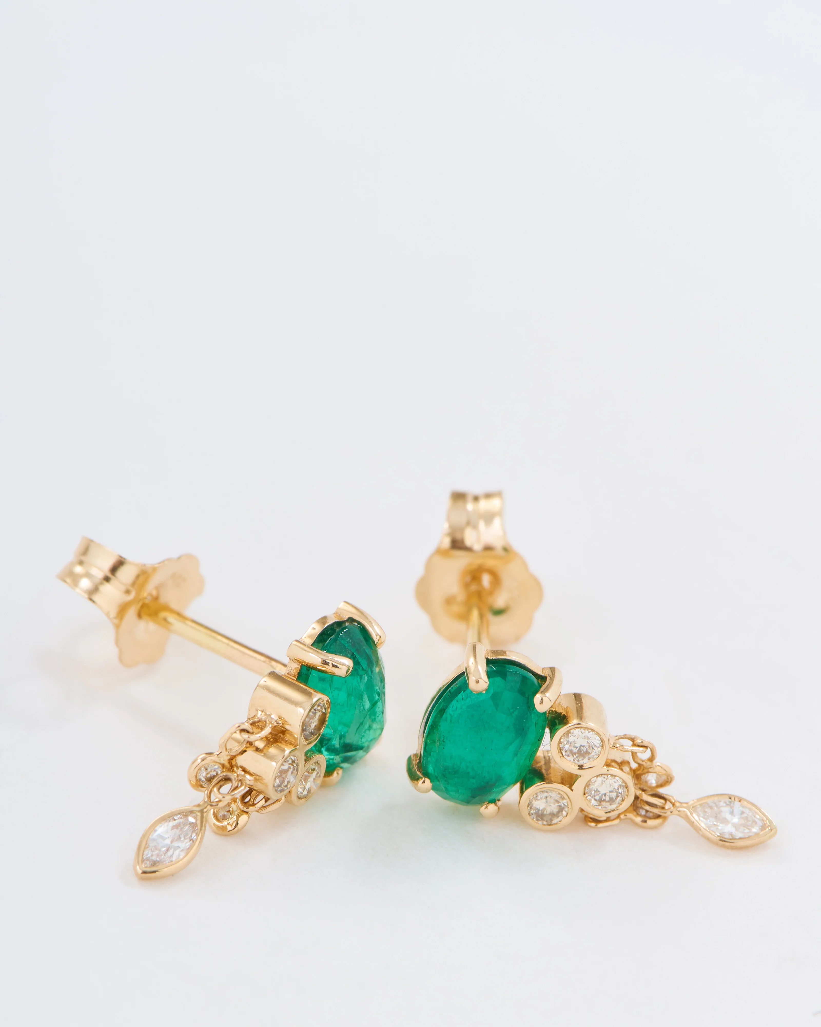 jellyfish emerald and diamonds earrings - Image 2