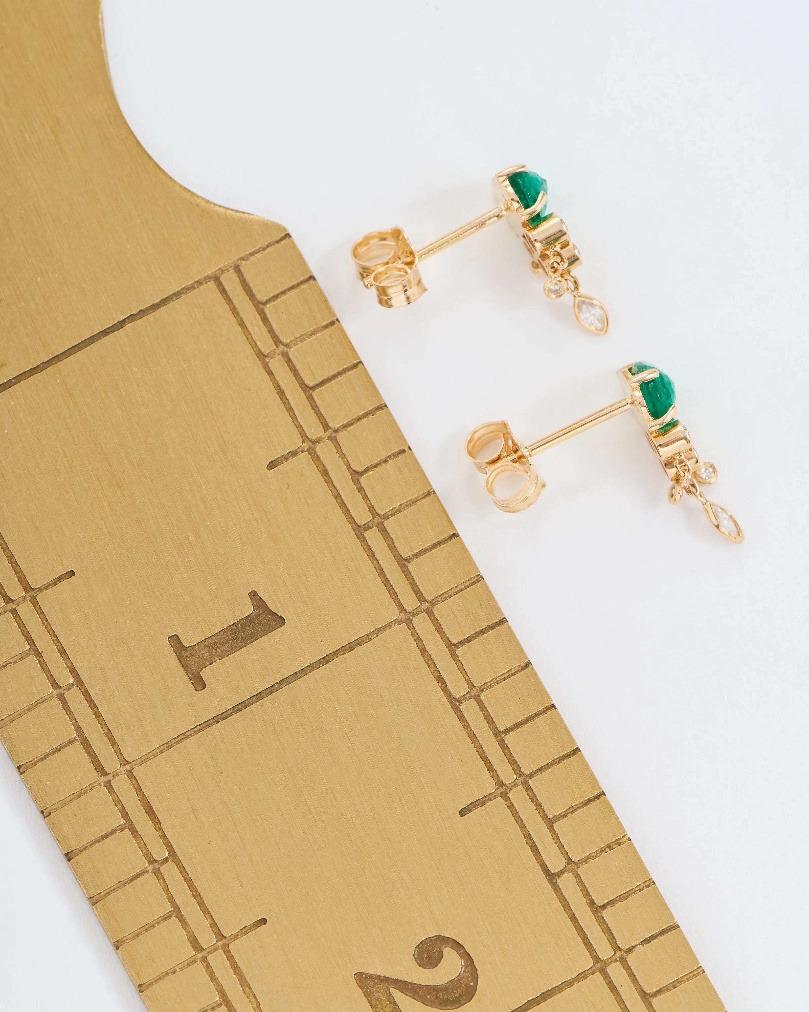jellyfish emerald and diamonds earrings - Image 4