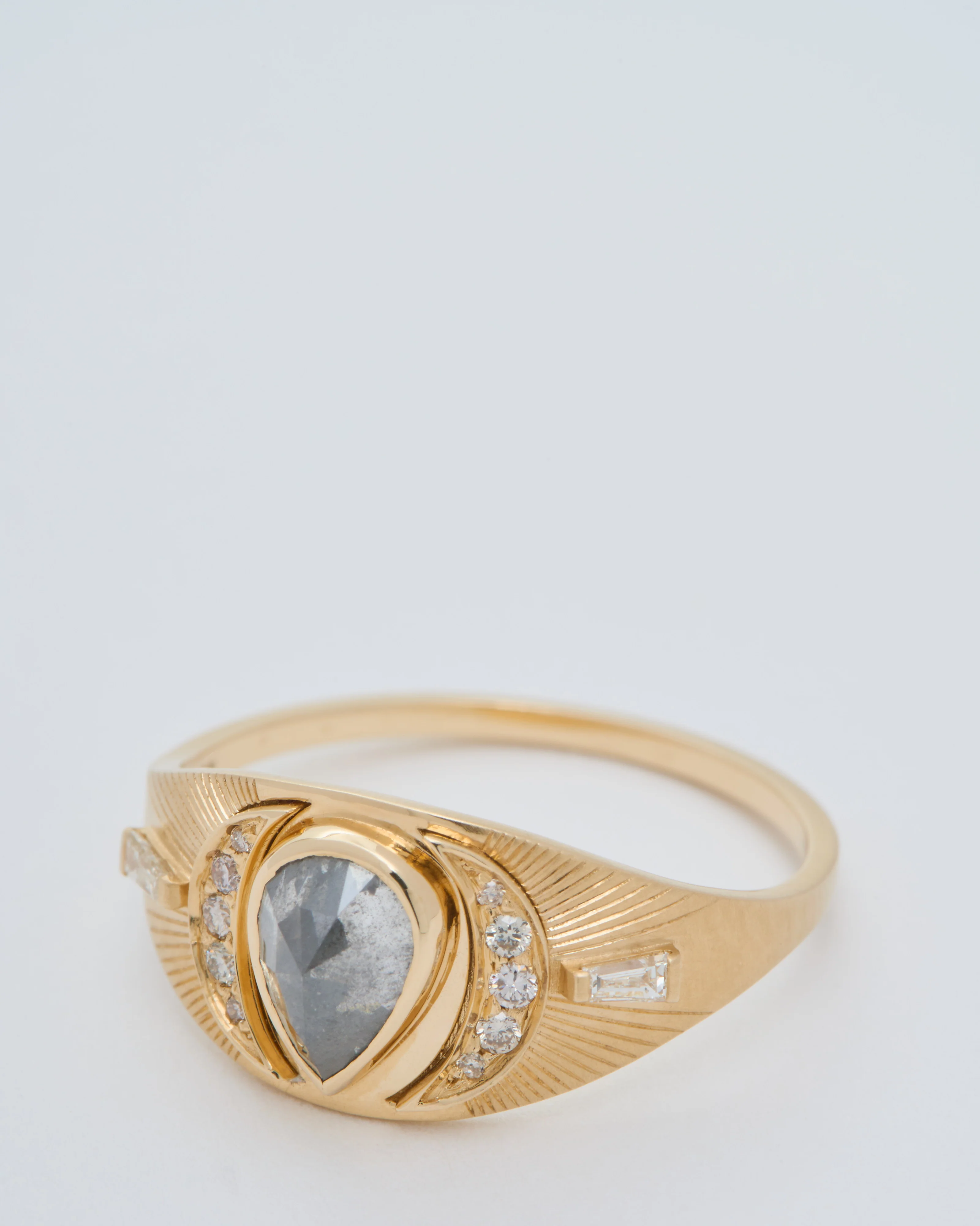 pear/oval diamond ring - Image 4