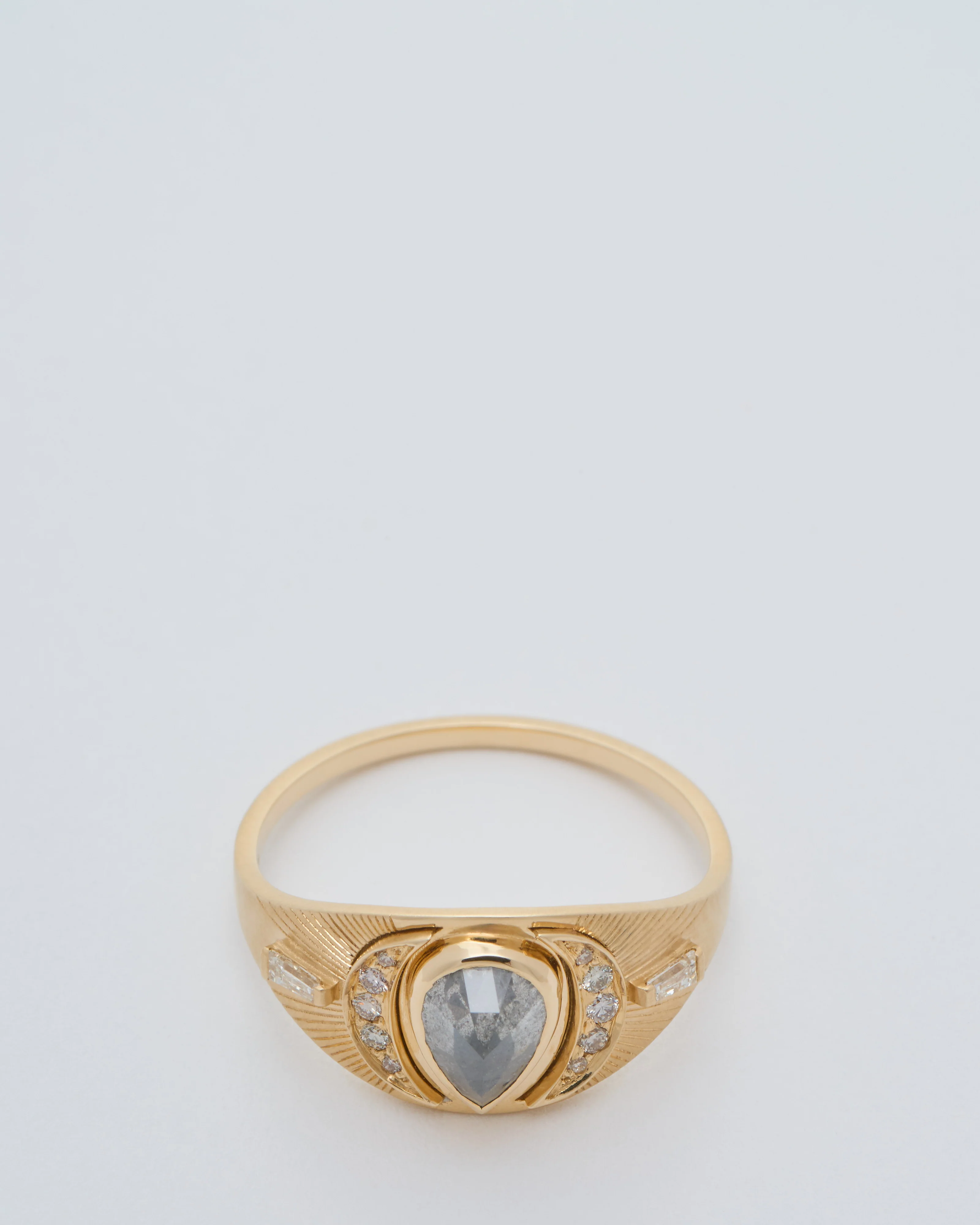 pear/oval diamond ring - Image 5