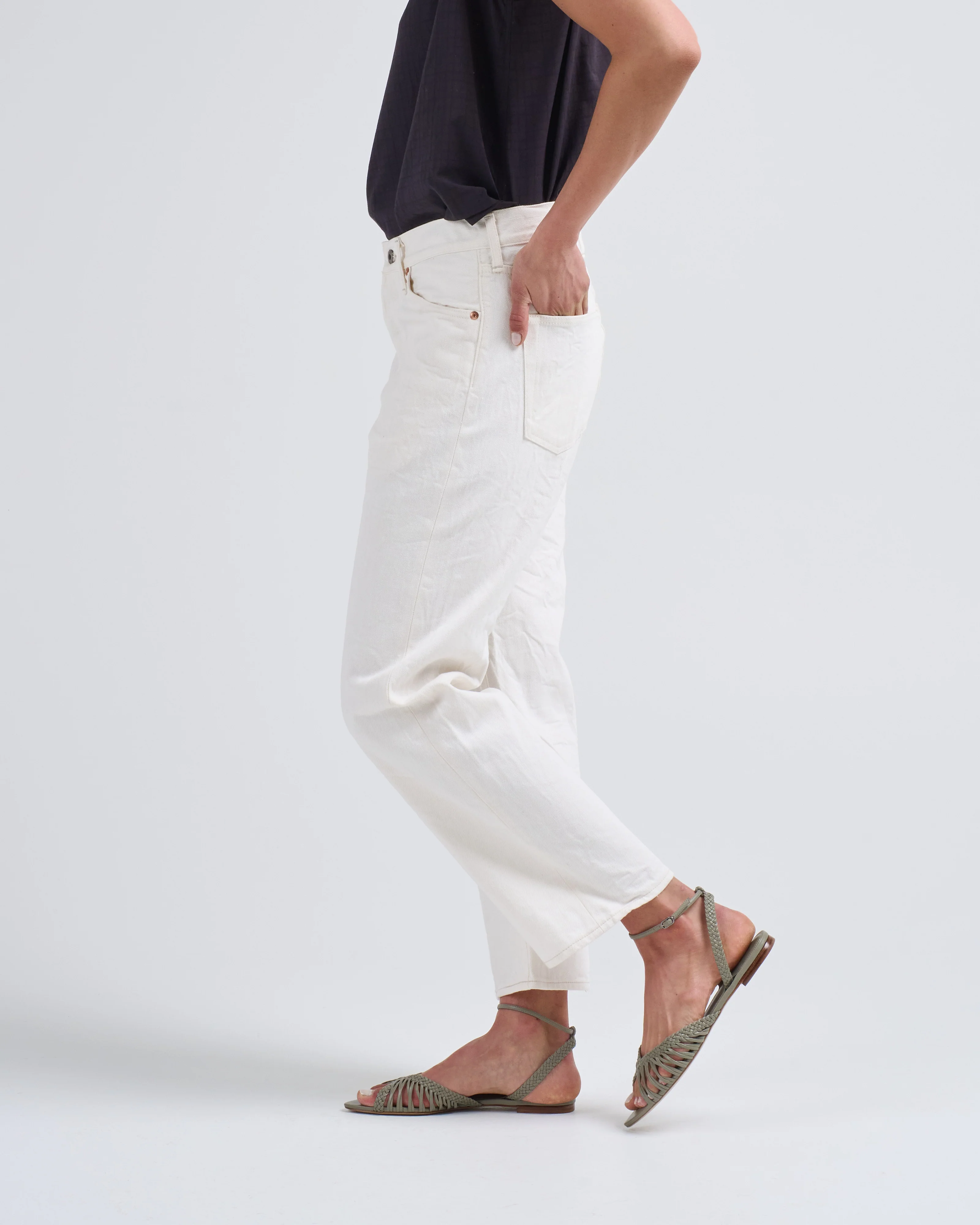 wide tapered cut - Image 3