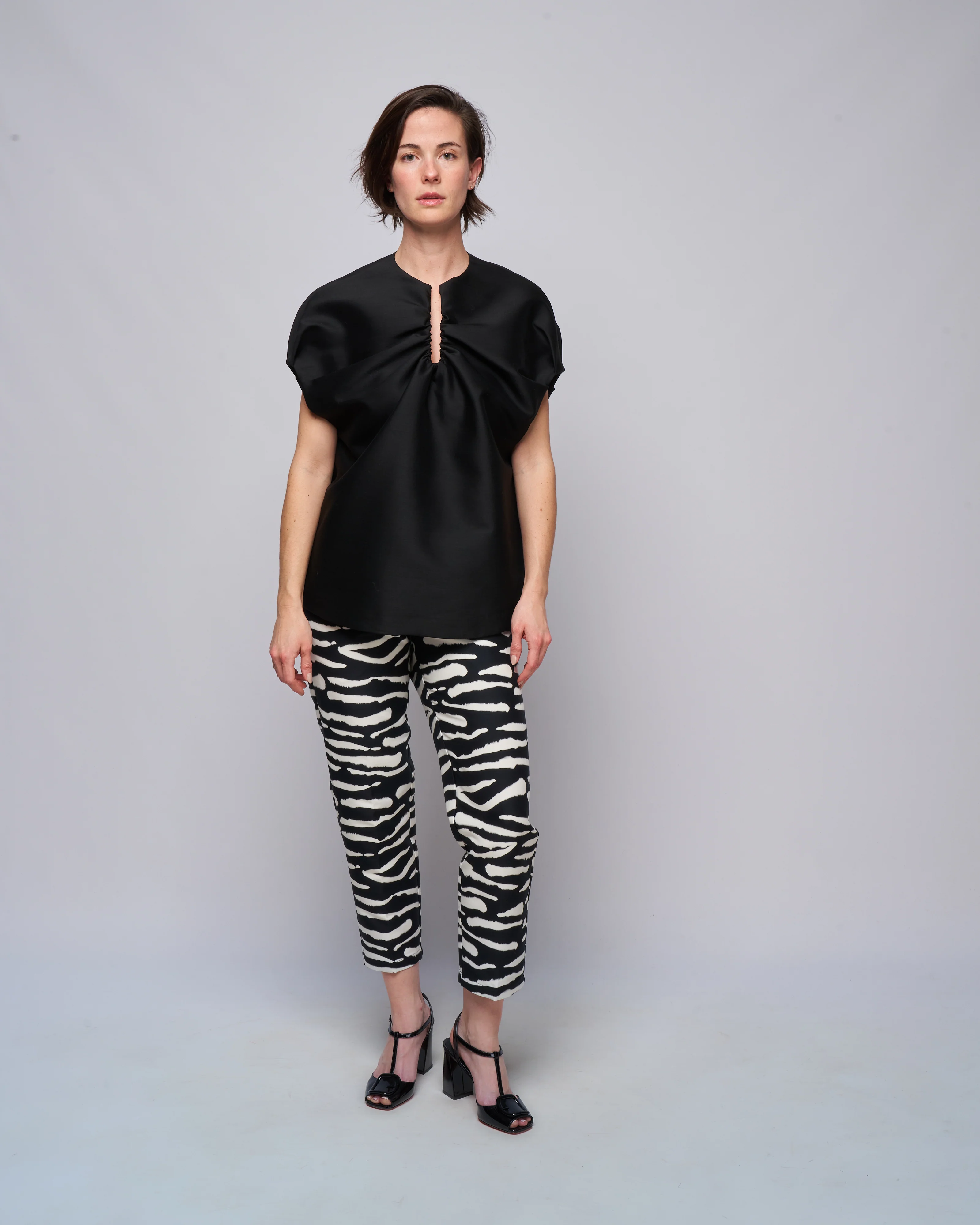elastic waistband trousers - black wild stripes - Image 2
