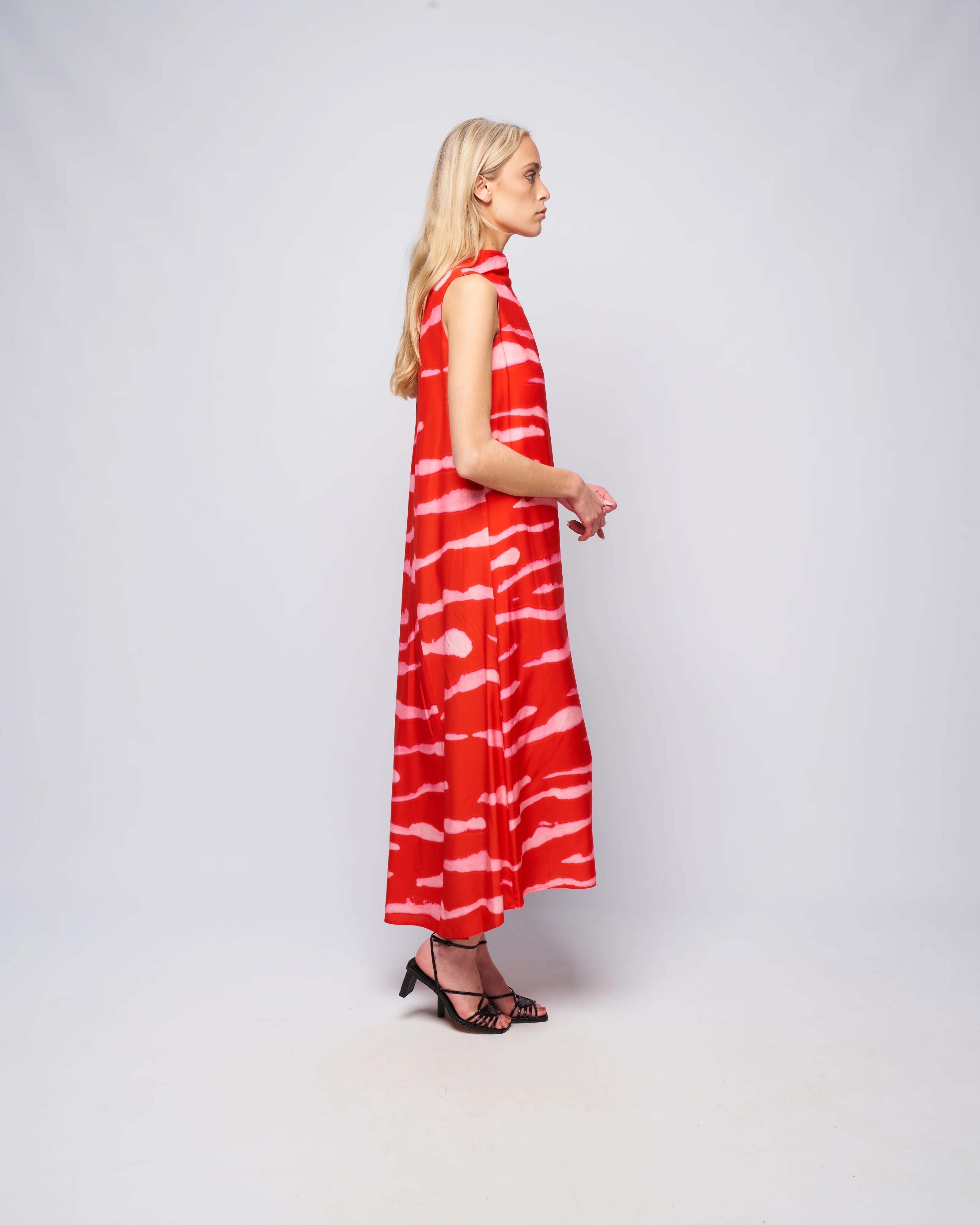 sleeveless dress with draped neckline - red wild stripes - Image 3