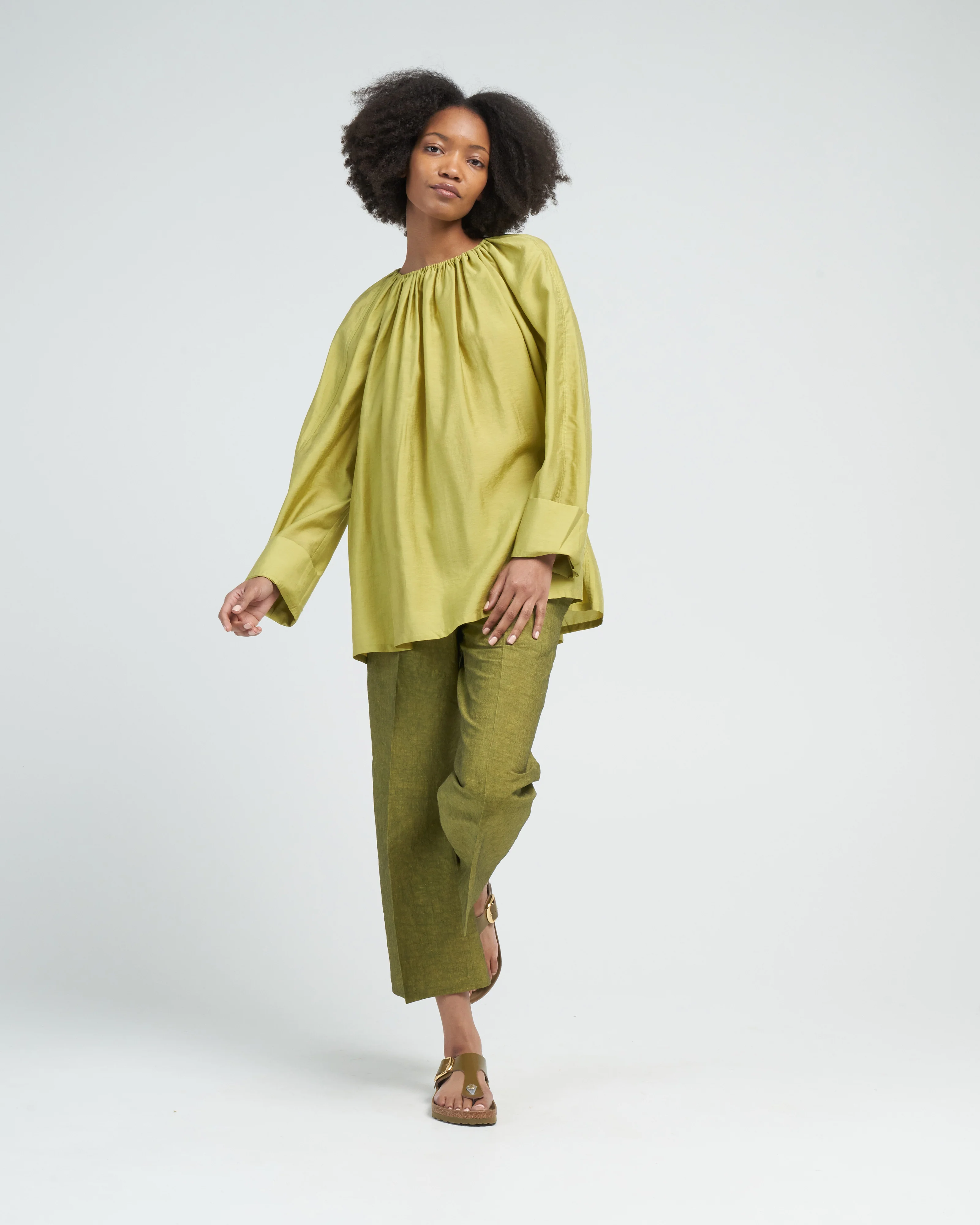 tejat gathered button top - green gold - Image 2