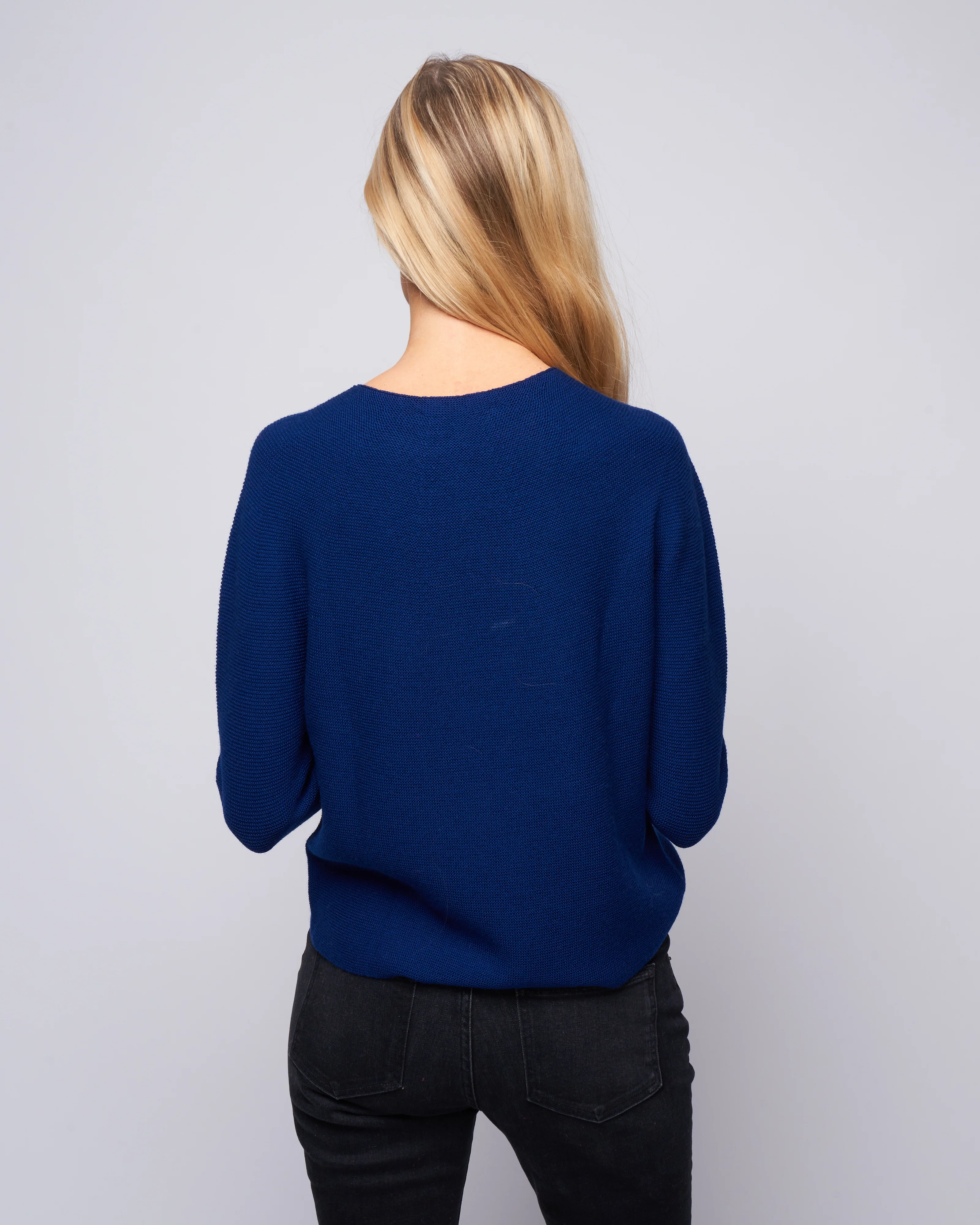 whole garment sweater round neckline - royal navy - Image 4