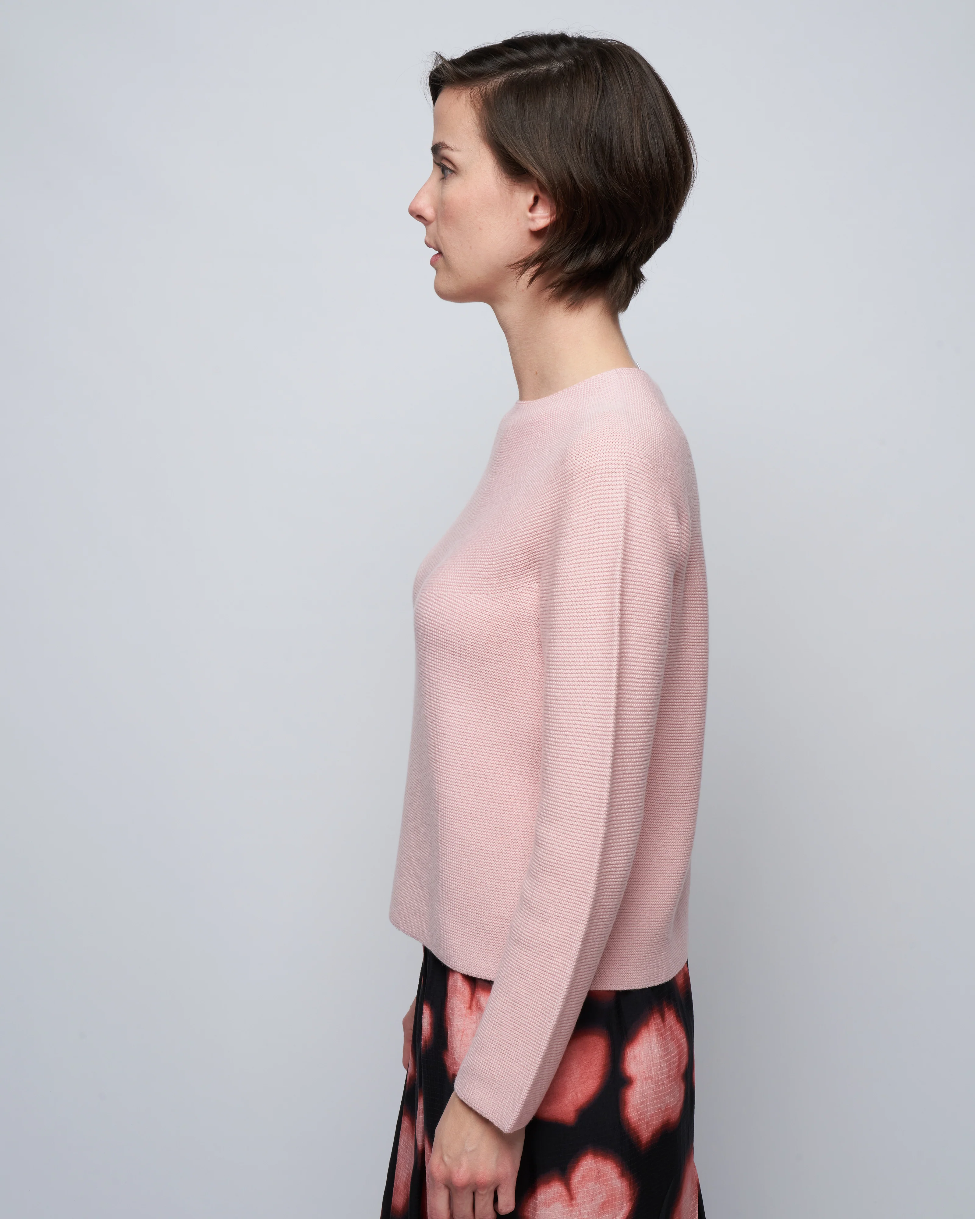 whole garment sweater round neckline - soft pink - Image 3