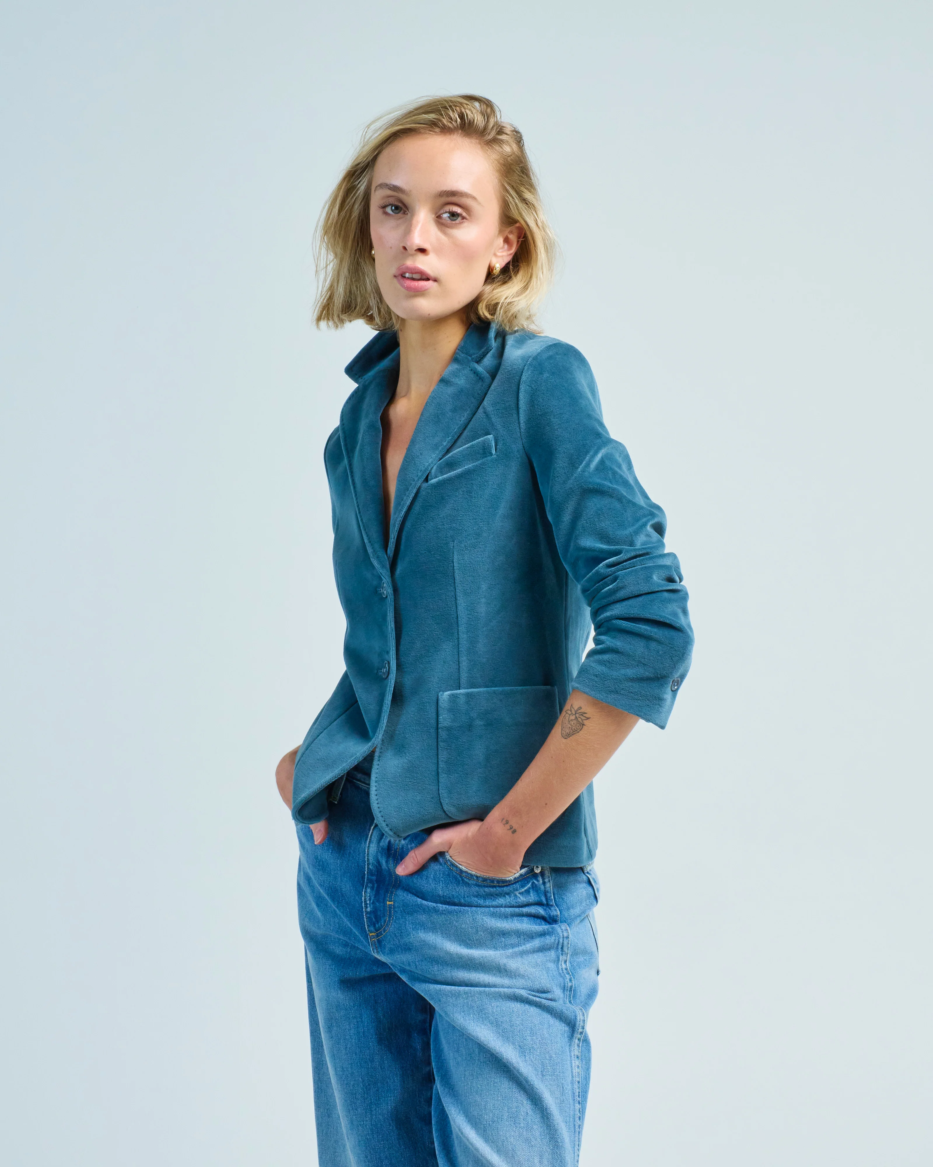 velour short slim fit blazer