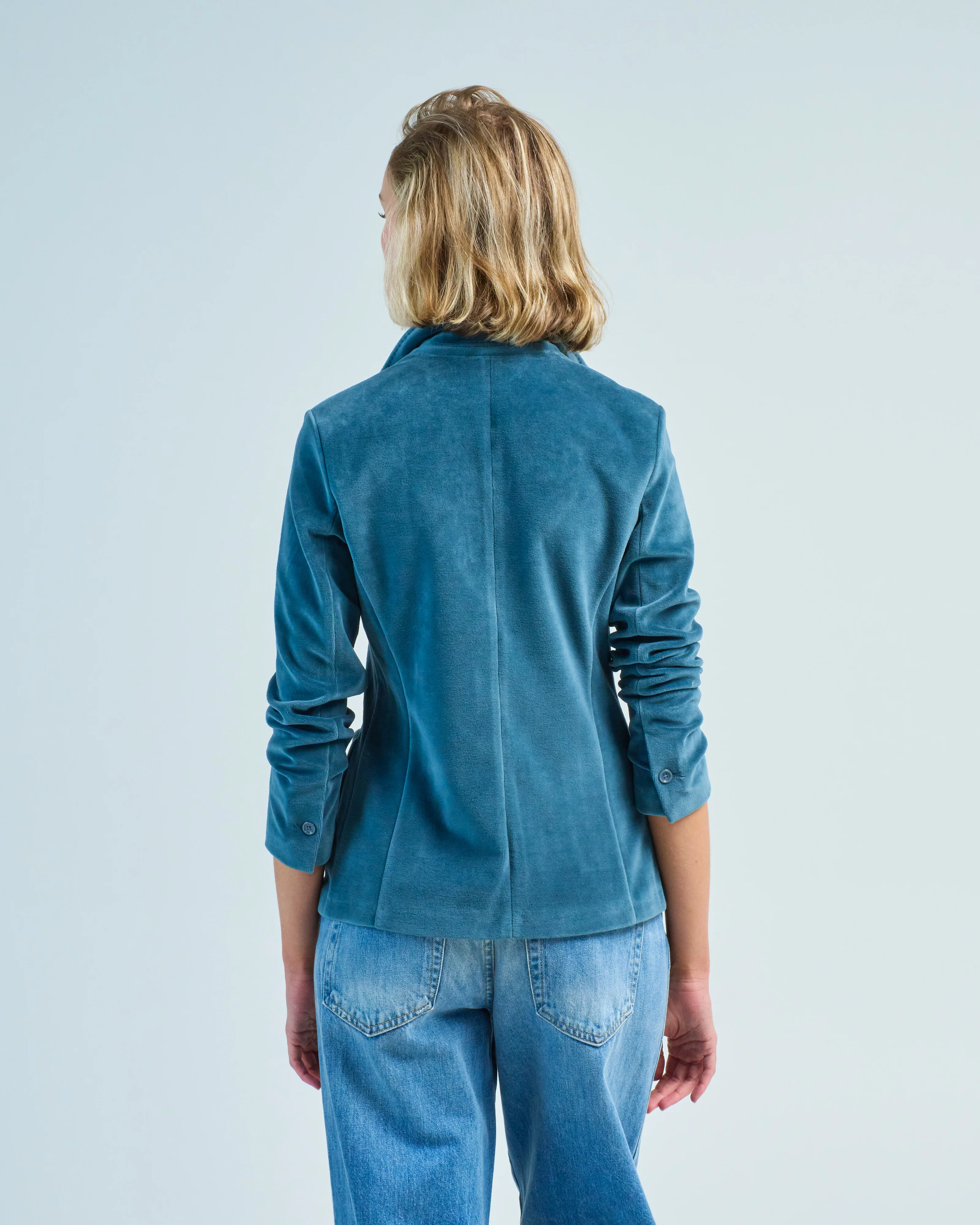 velour short slim fit blazer - Image 3
