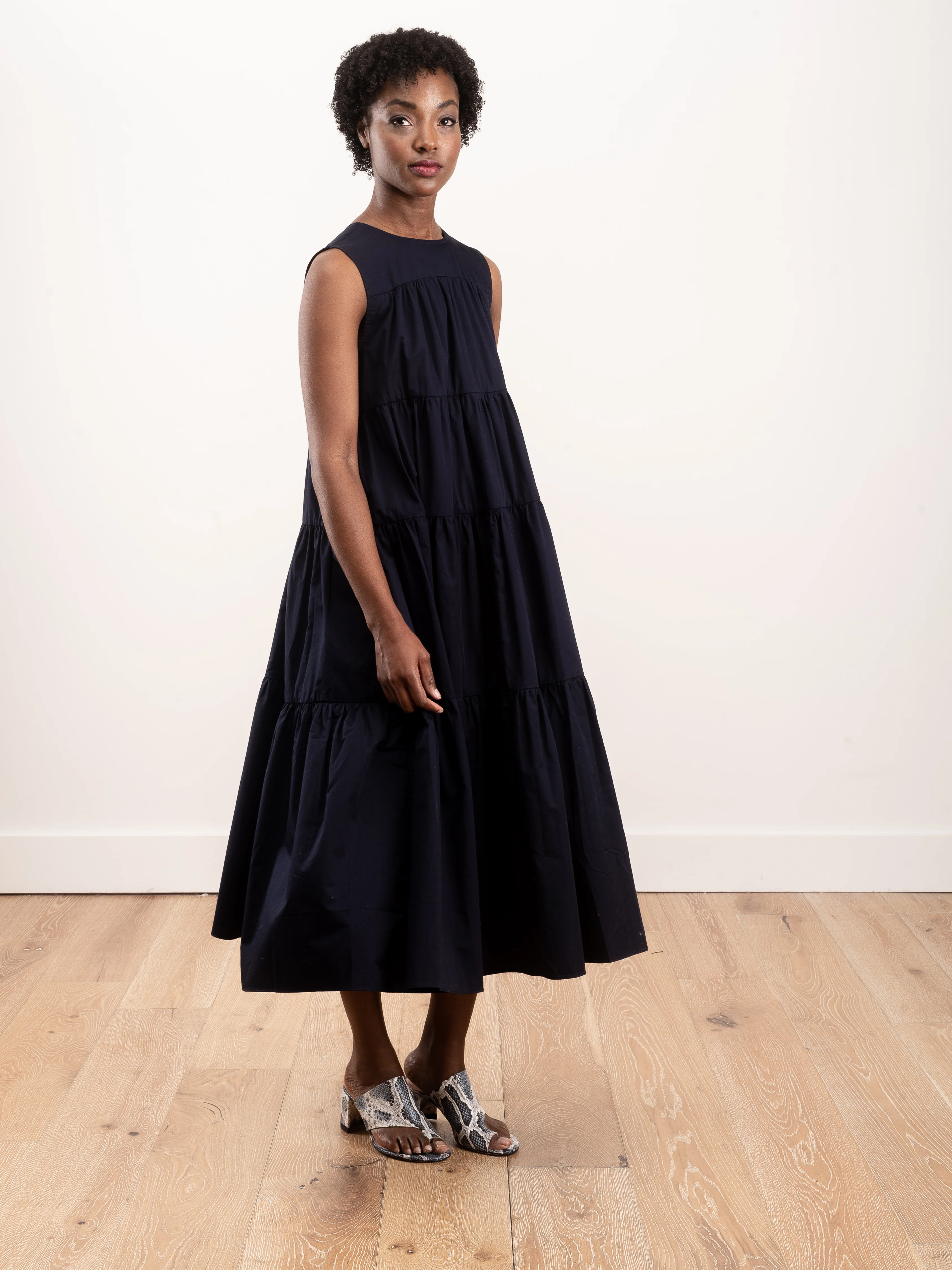 tiered sleeveless dress - navy - Image 2